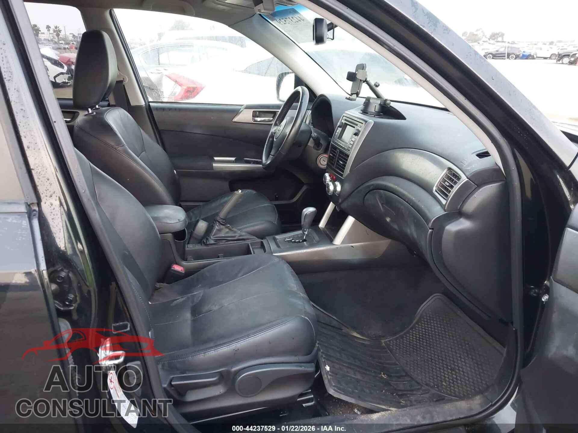 SUBARU FORESTER 2012 - JF2SHAEC8CH402902