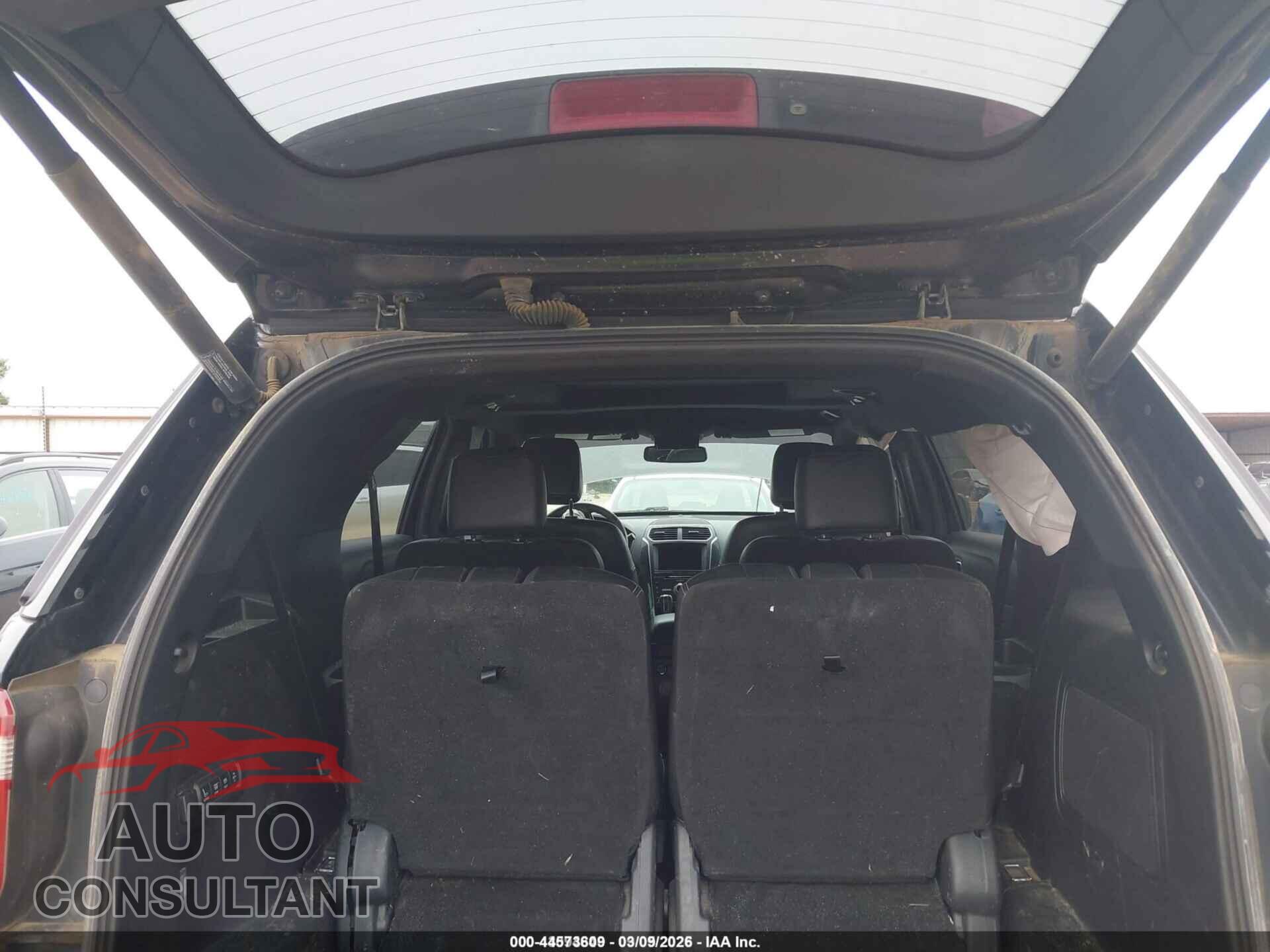 FORD EXPLORER 2018 - 1FM5K7FH5JGB26705