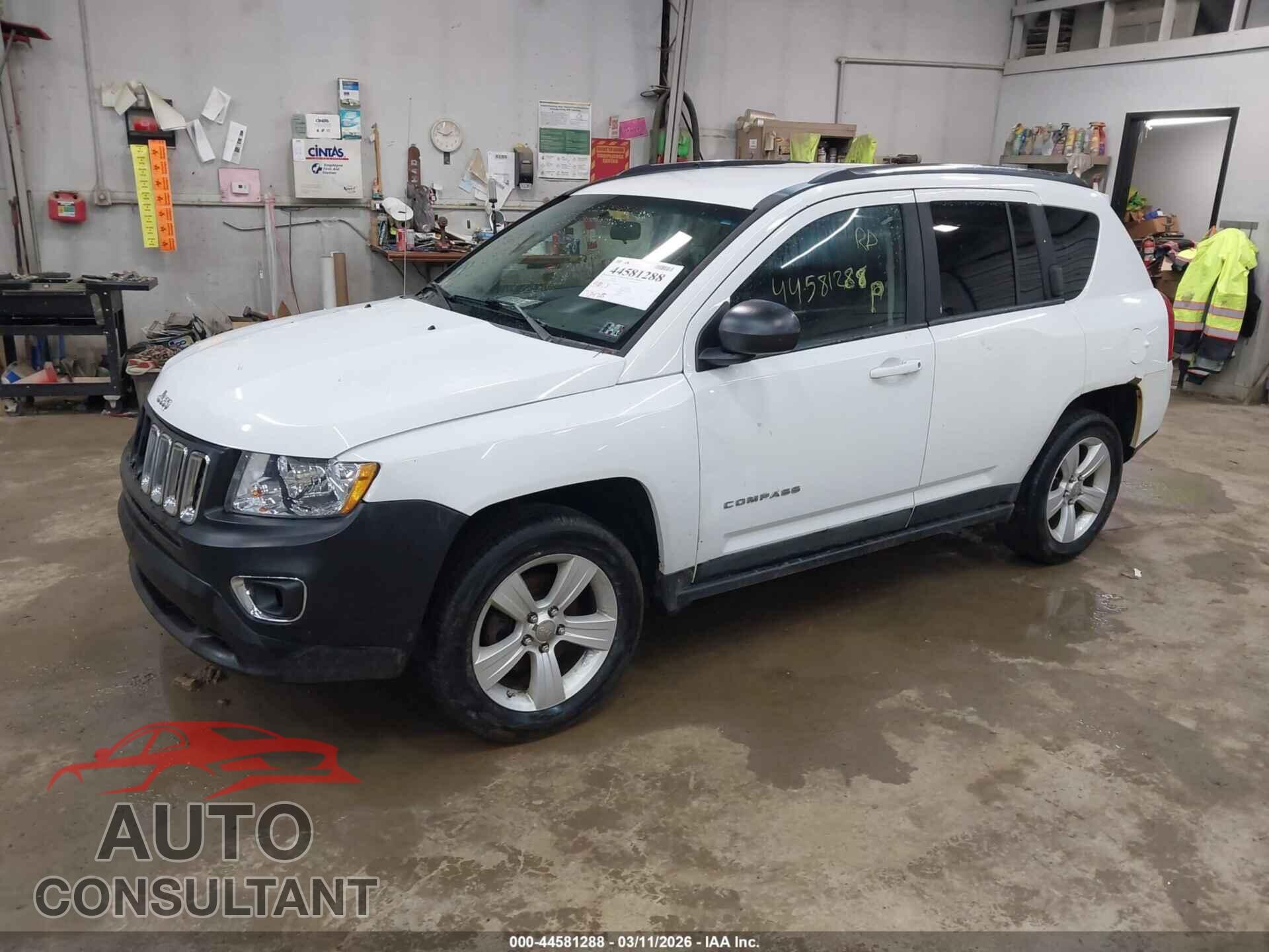 JEEP COMPASS 2011 - 1J4NF1FB2BD188660