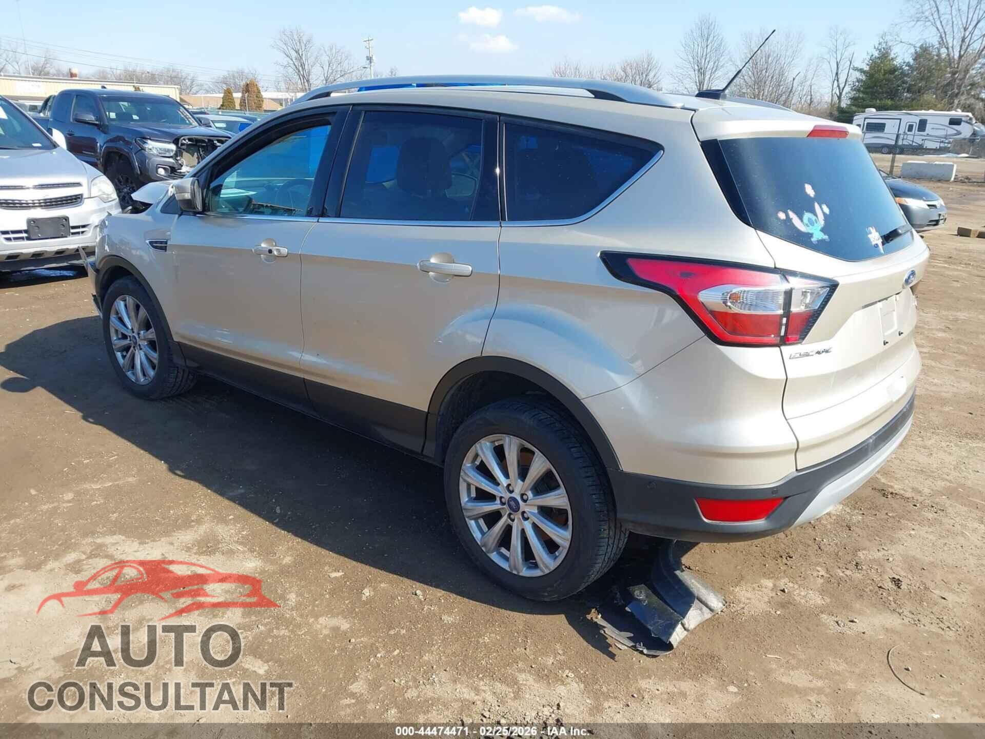 FORD ESCAPE 2017 - 1FMCU9JD9HUC45662
