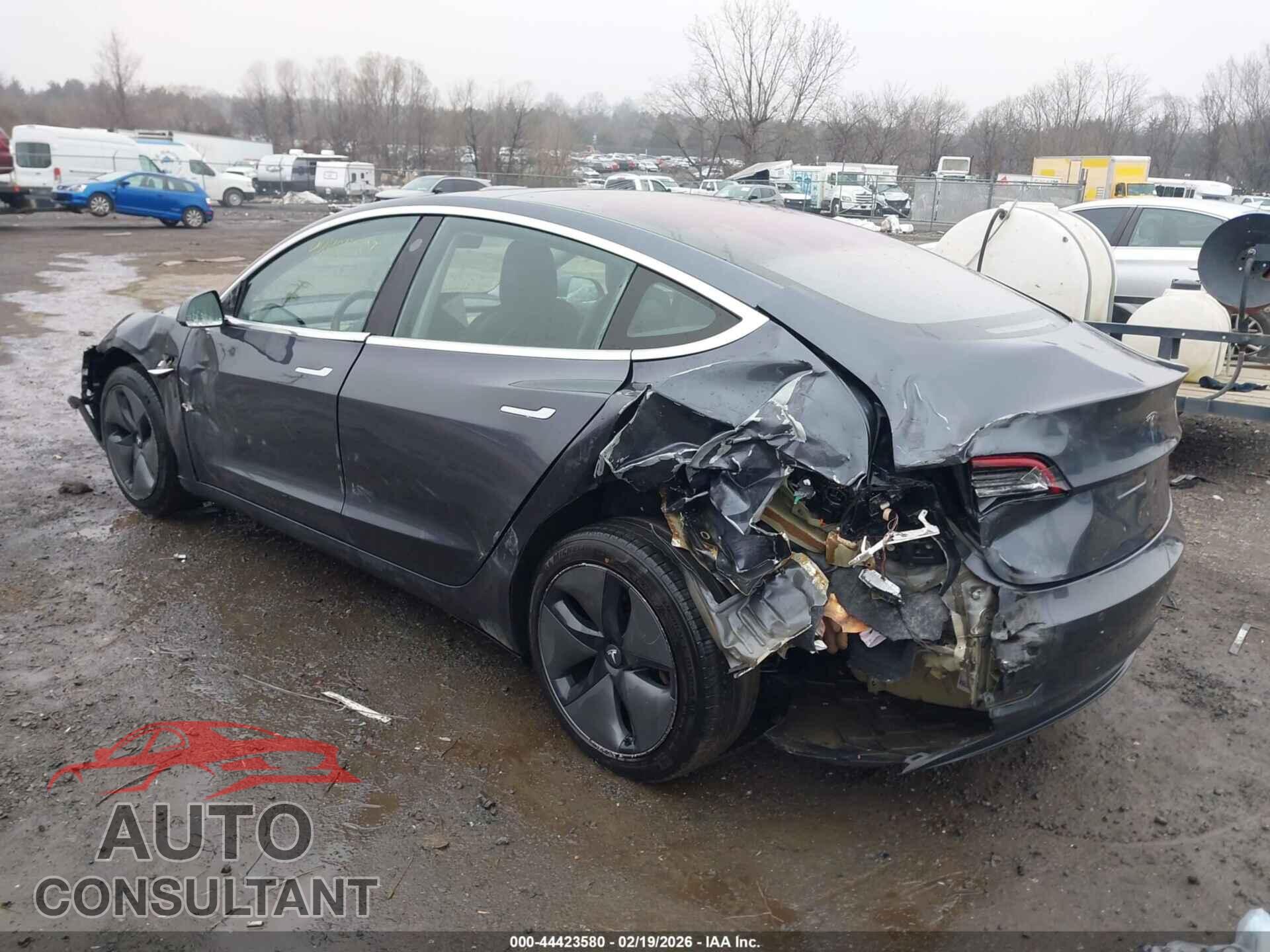 TESLA MODEL 3 2018 - 5YJ3E1EA4JF123647