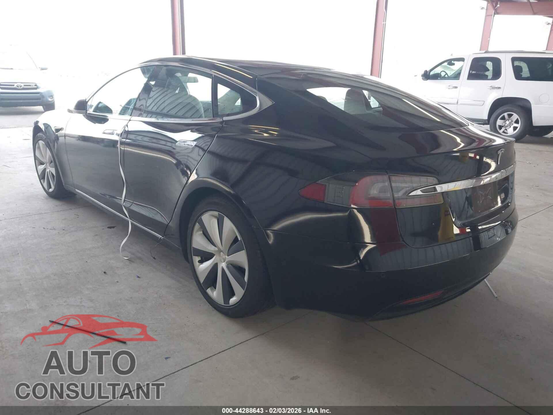 TESLA MODEL S 2020 - 5YJSA1E21LF415291