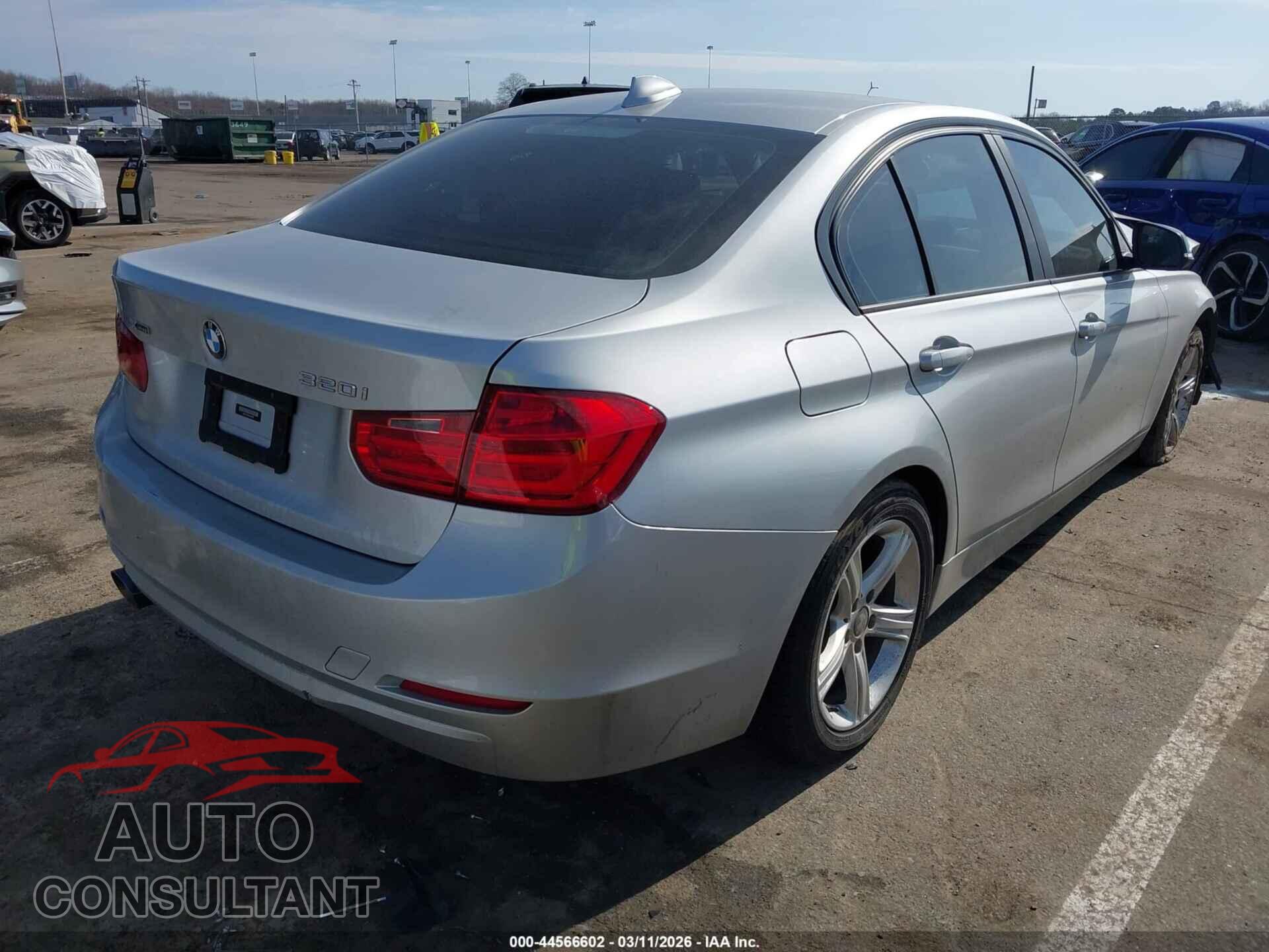 BMW 320I 2014 - WBA3C3C56EF986908