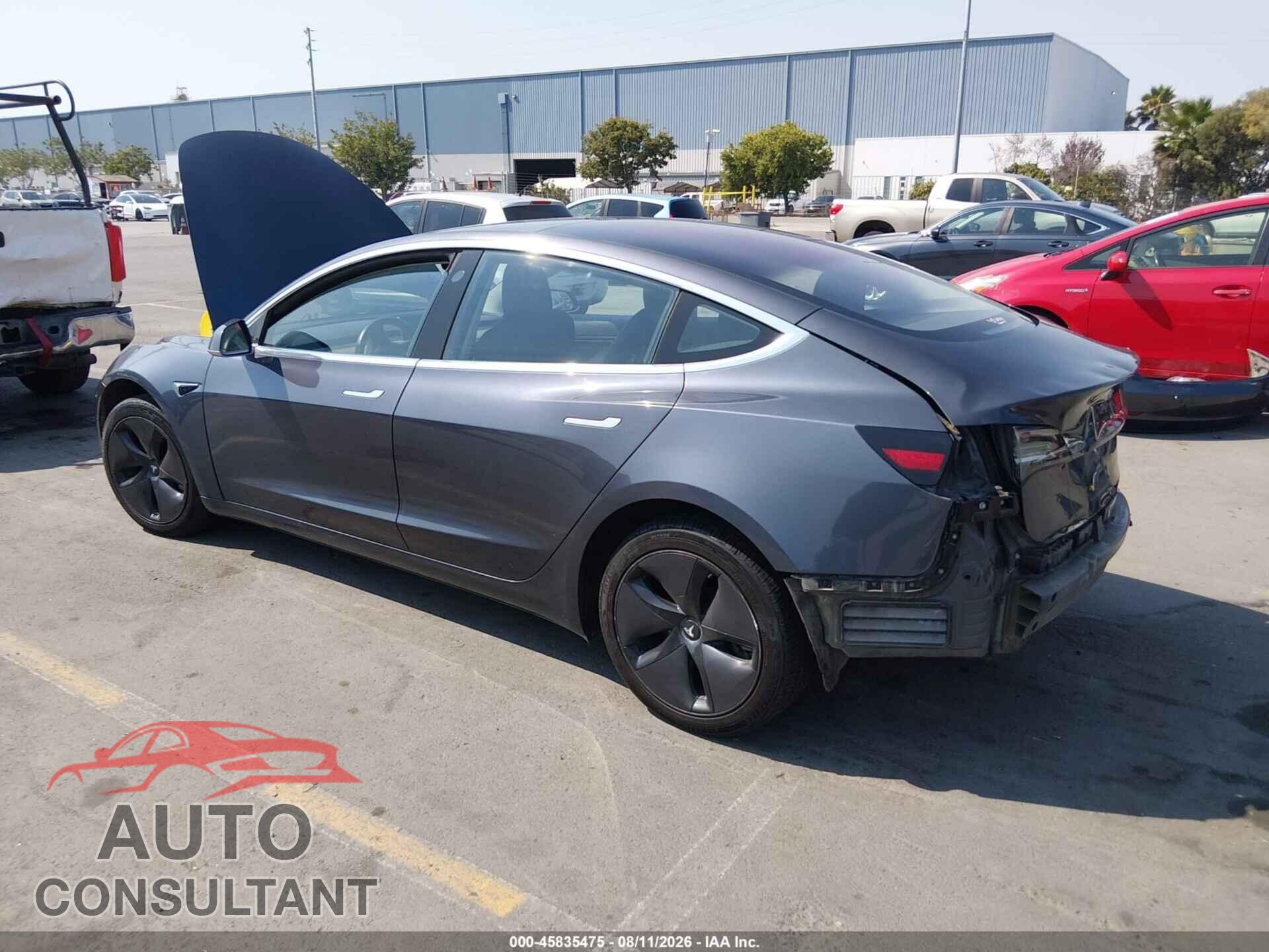 TESLA MODEL 3 2018 - 5YJ3E1EA8JF004001
