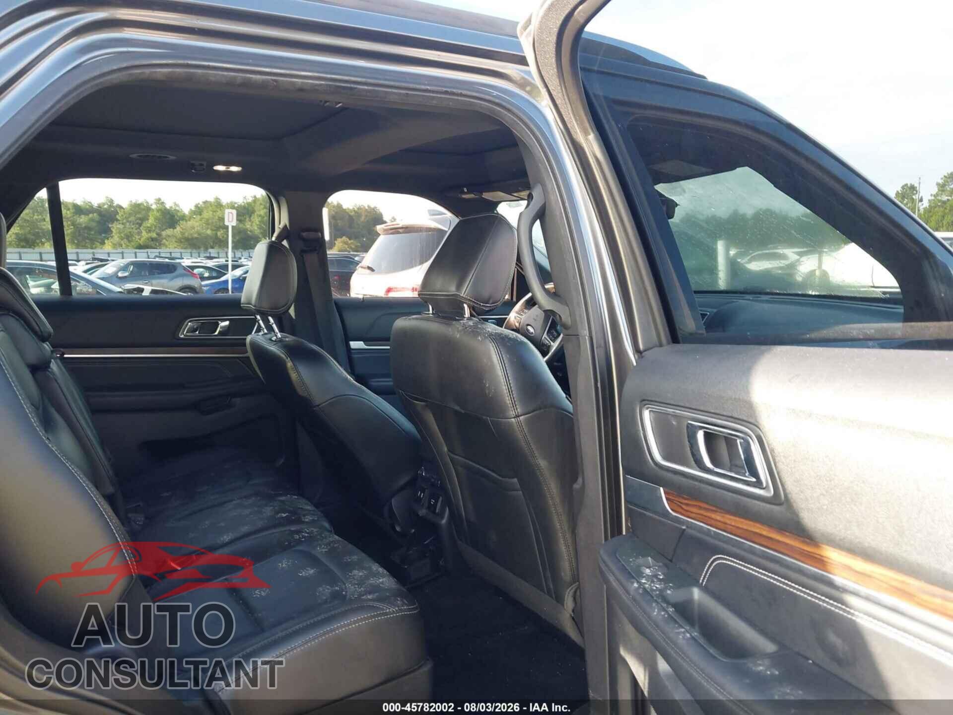 FORD EXPLORER 2018 - 1FM5K7F85JGA89669