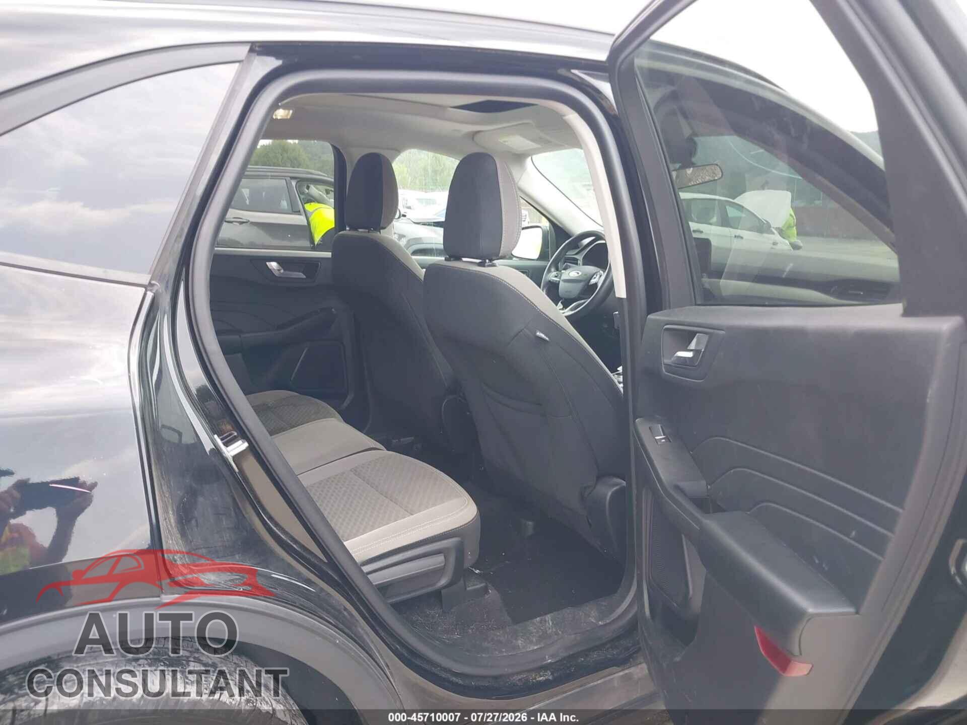 FORD ESCAPE 2021 - 1FMCU9G62MUB09702