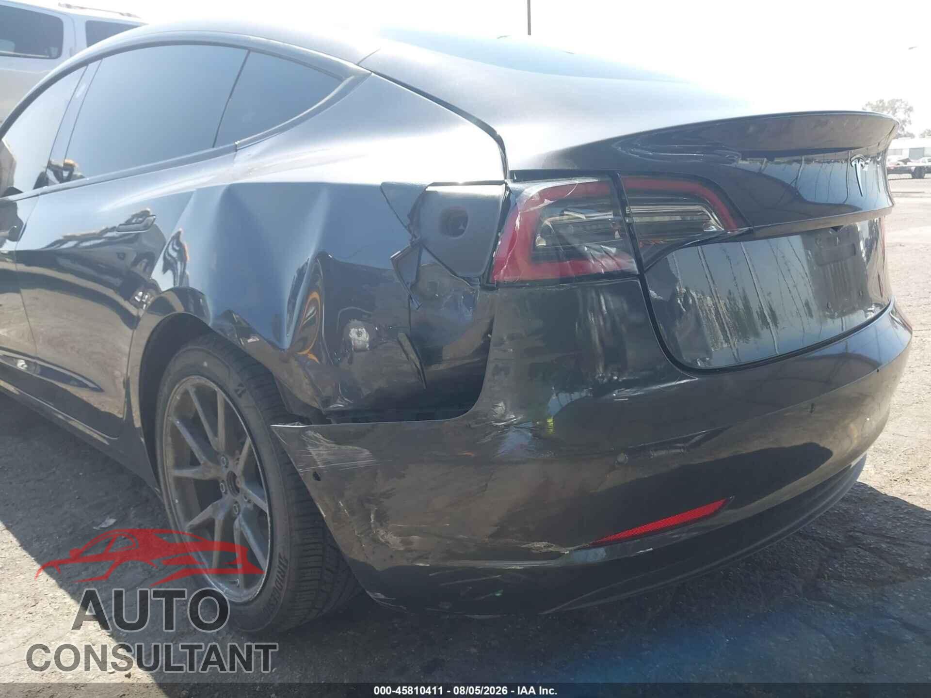 TESLA MODEL 3 2018 - 5YJ3E1EA9JF045401