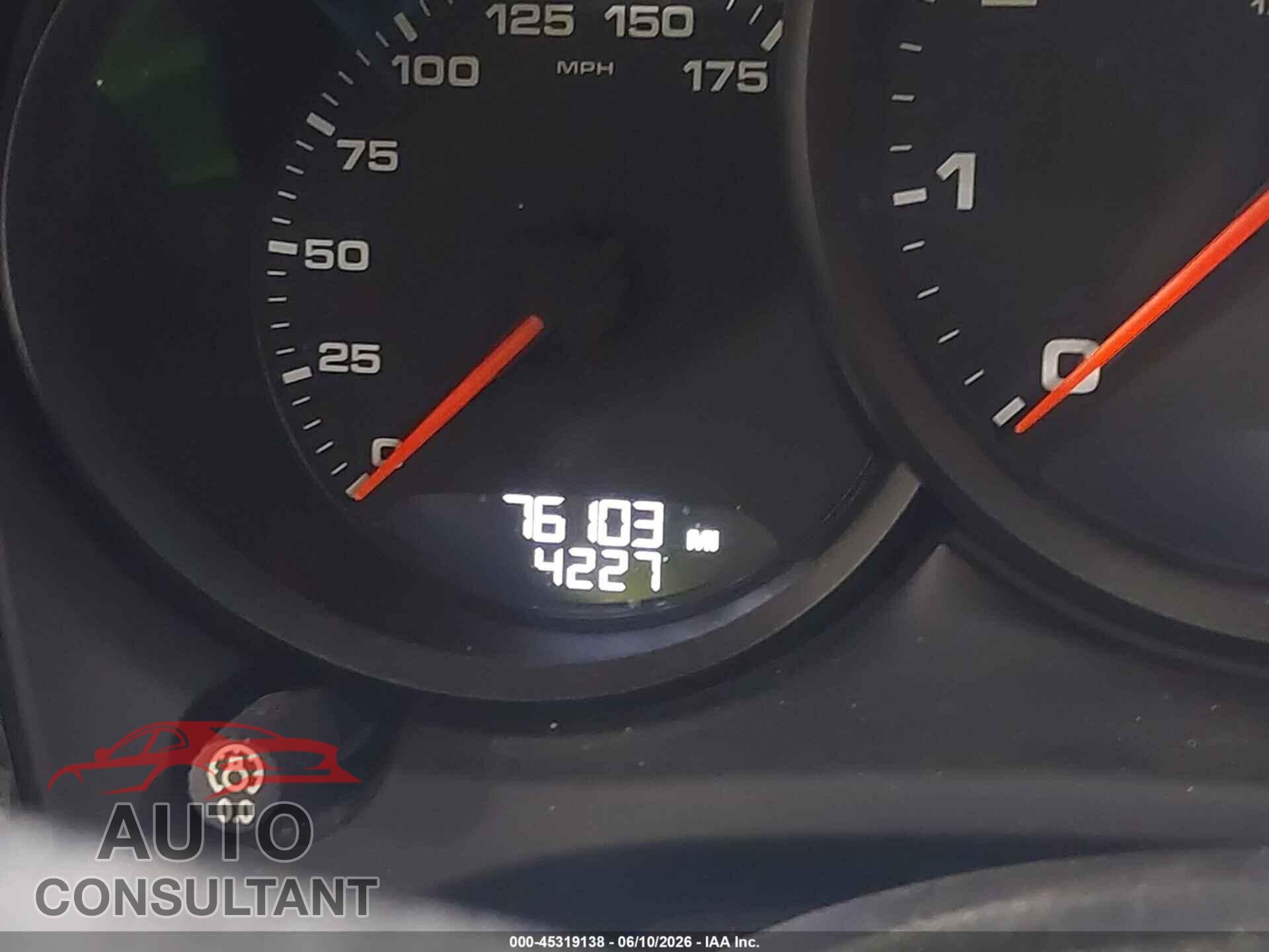 PORSCHE MACAN 2017 - WP1AA2A52HLB02013