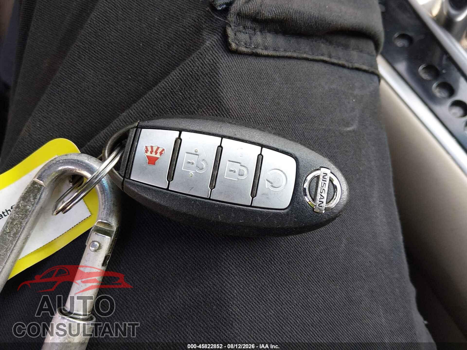 NISSAN PATHFINDER 2015 - 5N1AR2MM6FC660422