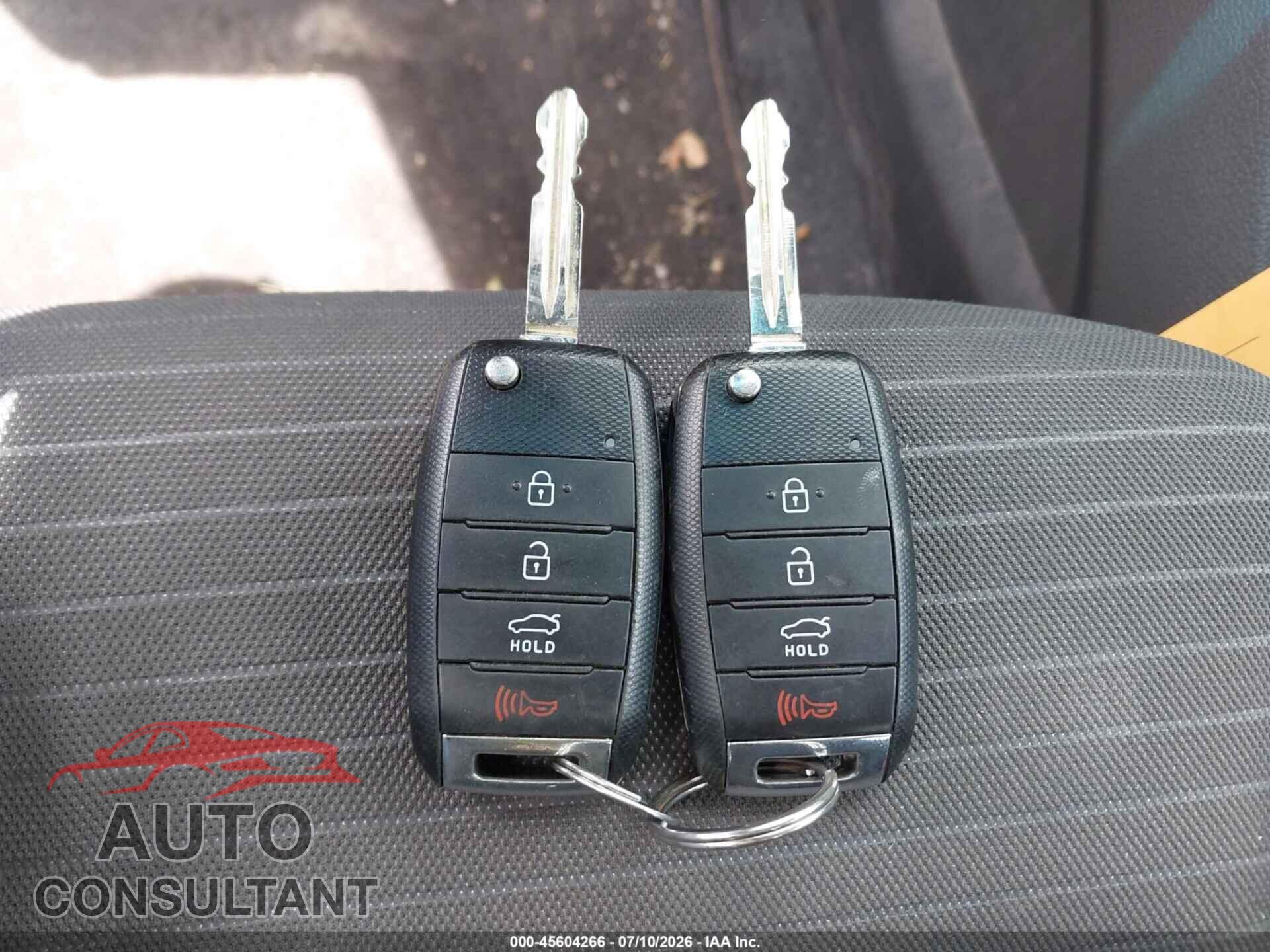 KIA FORTE 2017 - 3KPFL4A72HE081557