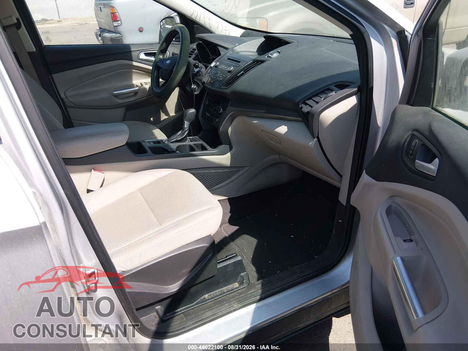 FORD ESCAPE 2017 - 1FMCU9GD7HUB03219