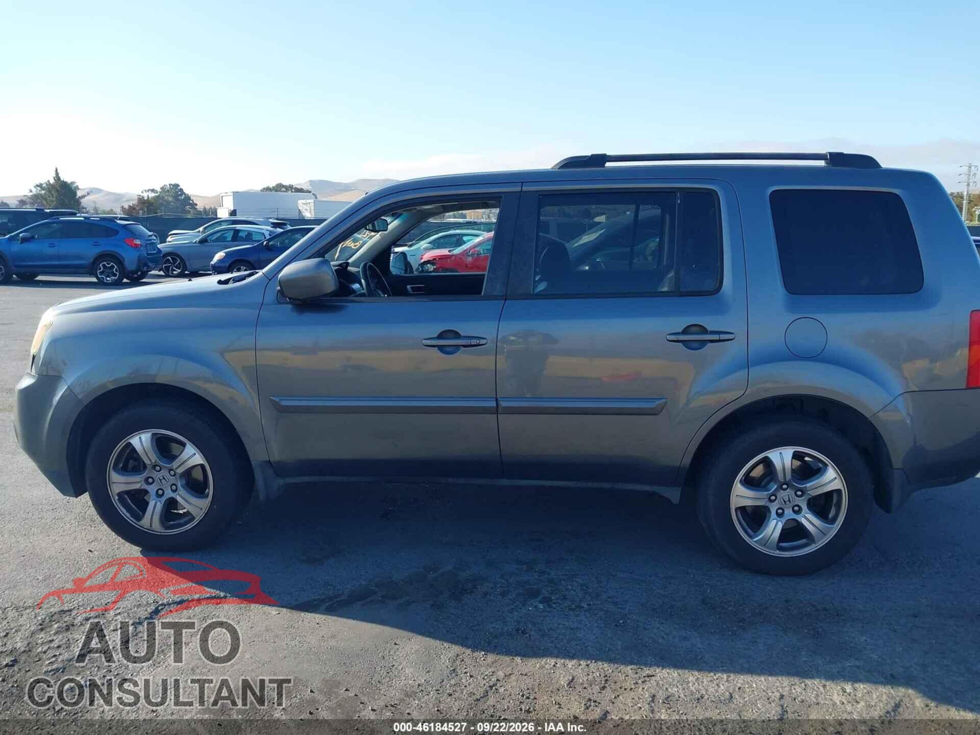 HONDA PILOT 2013 - 5FNYF4H53DB076568