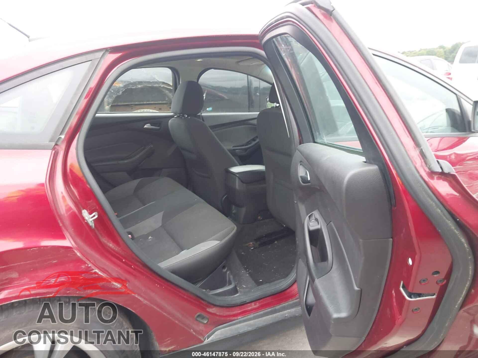 FORD FOCUS 2014 - 1FADP3F25EL128317