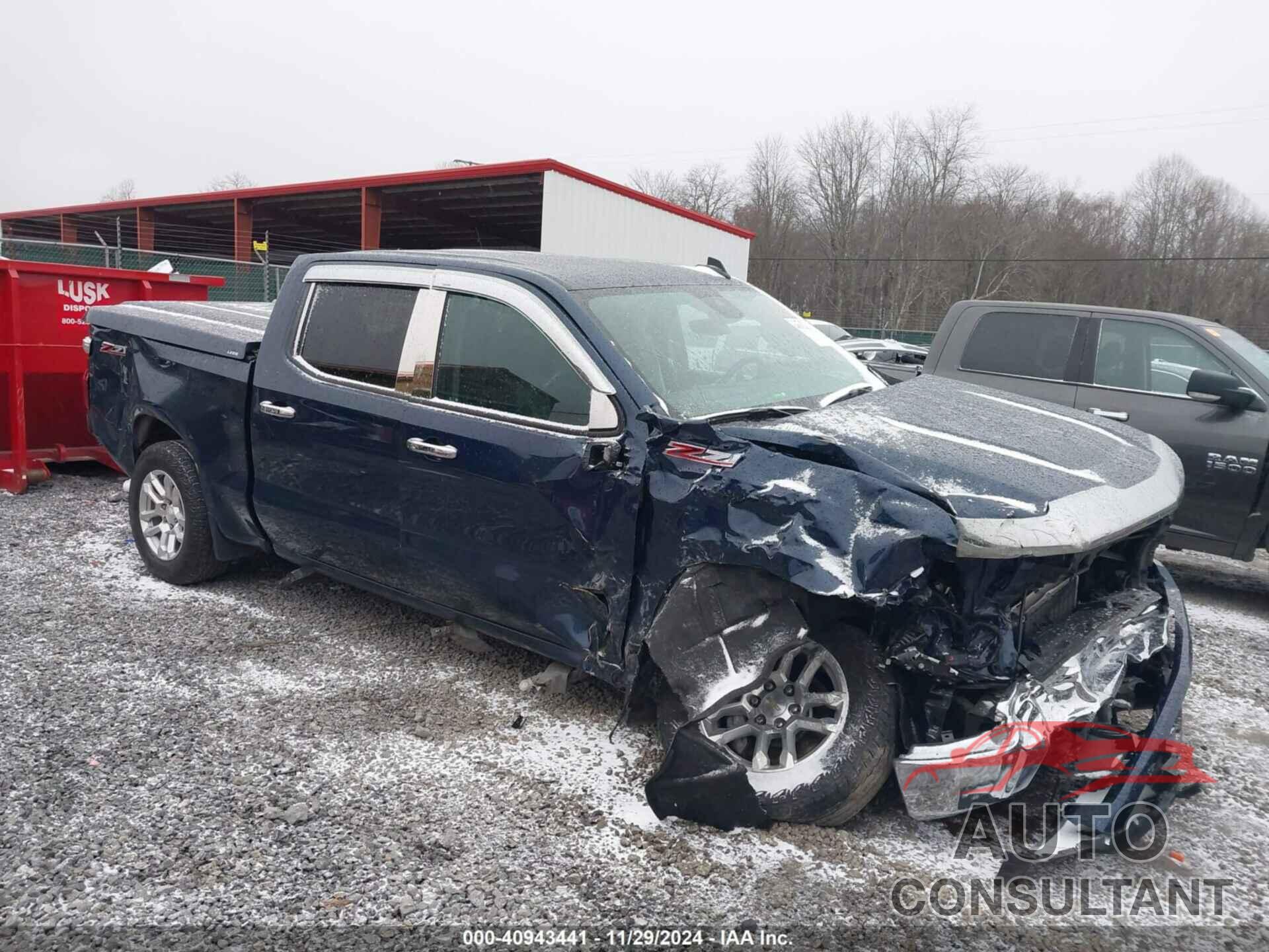 CHEVROLET SILVERADO 1500 2022 - 1GCUDDET0NZ597606