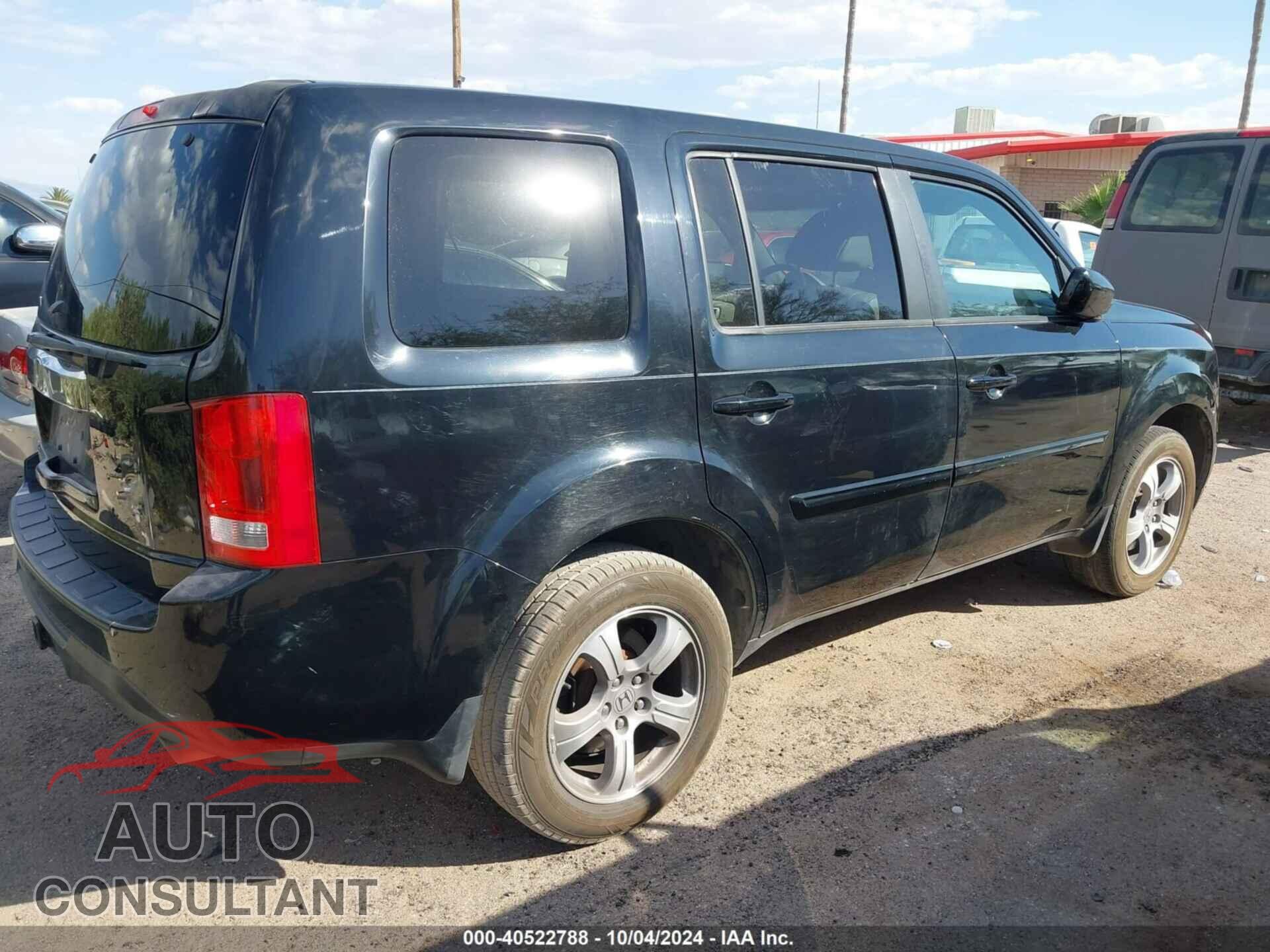 HONDA PILOT 2013 - 5FNYF3H5XDB013204