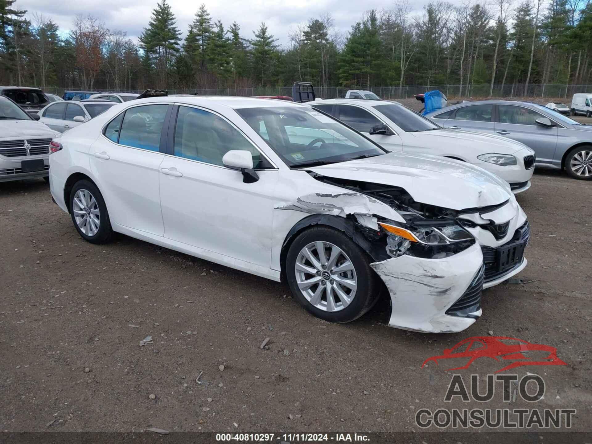 TOYOTA CAMRY 2018 - 4T1B11HK2JU113522