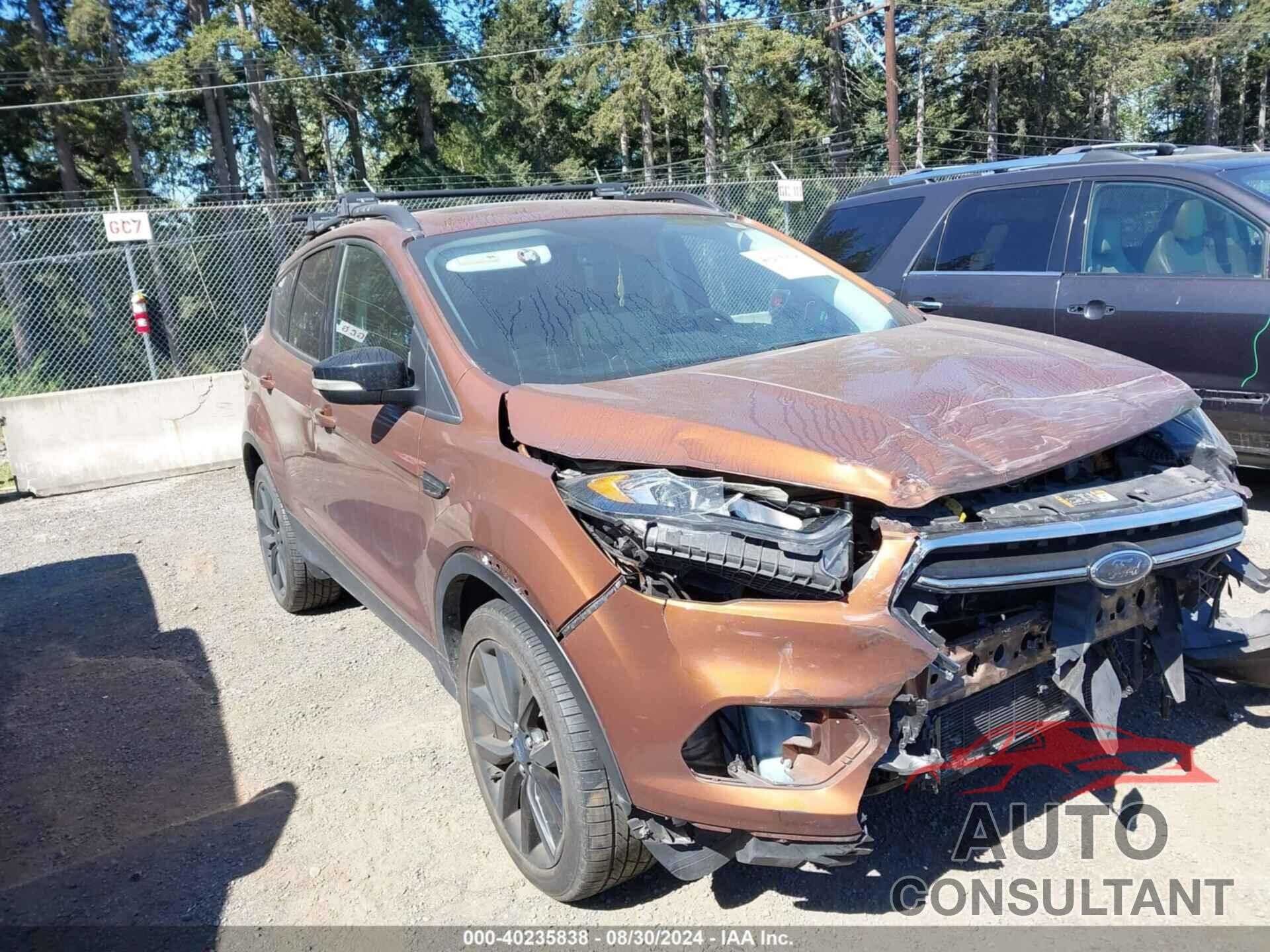 FORD ESCAPE 2017 - 1FMCU9JD4HUC64877