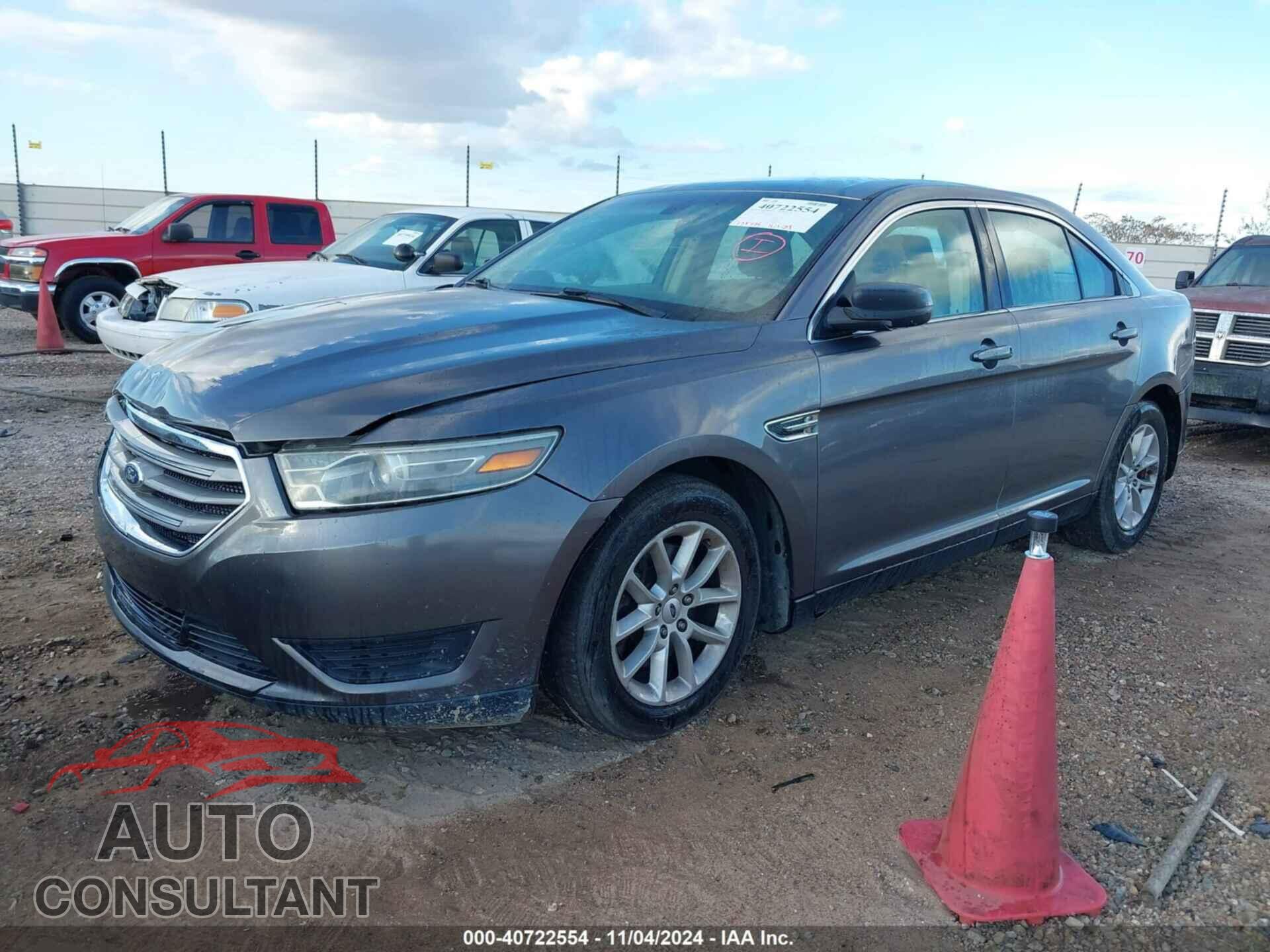 FORD TAURUS 2013 - 1FAHP2D82DG200083