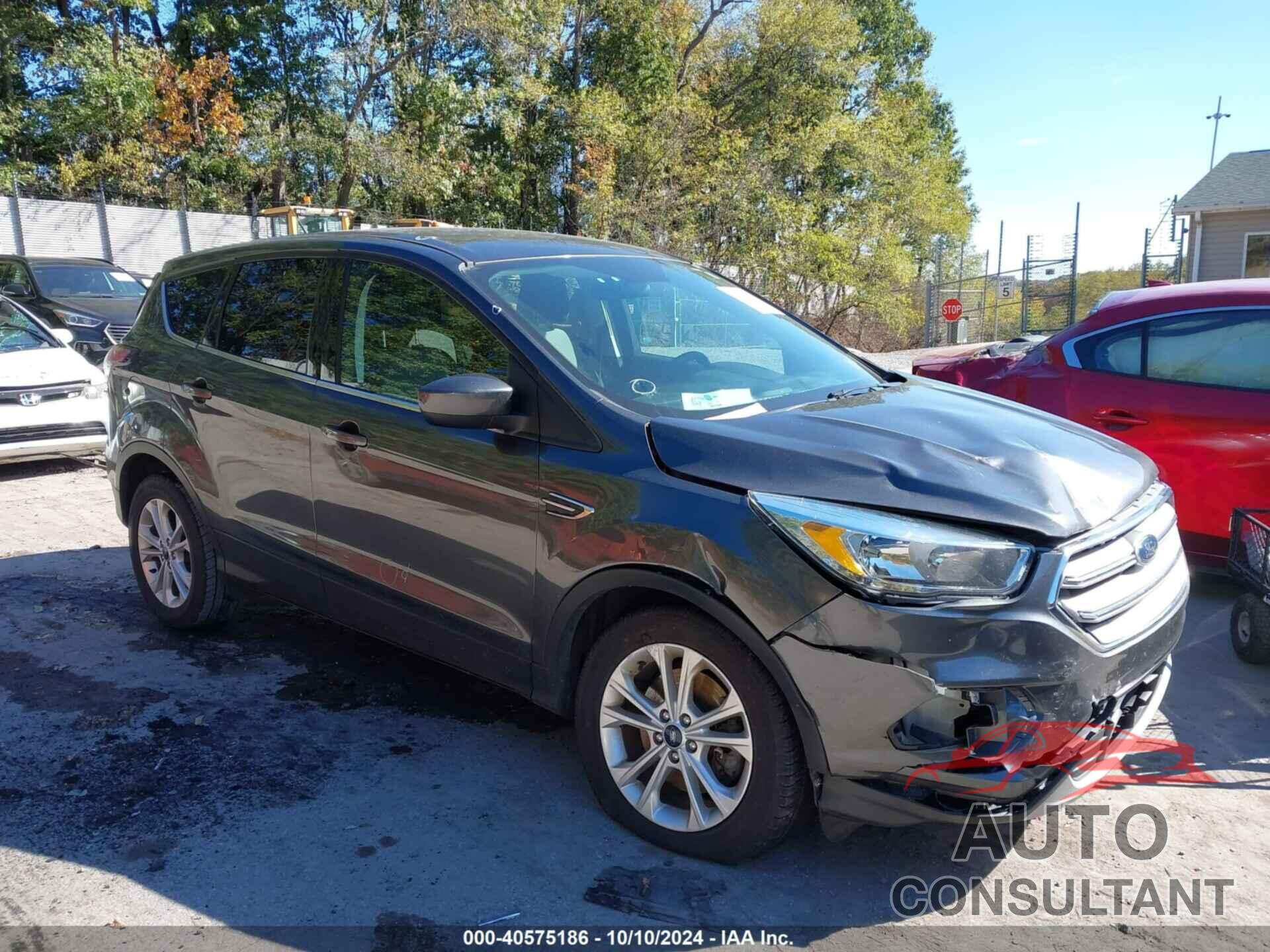 FORD ESCAPE 2017 - 1FMCU9GD9HUA59305