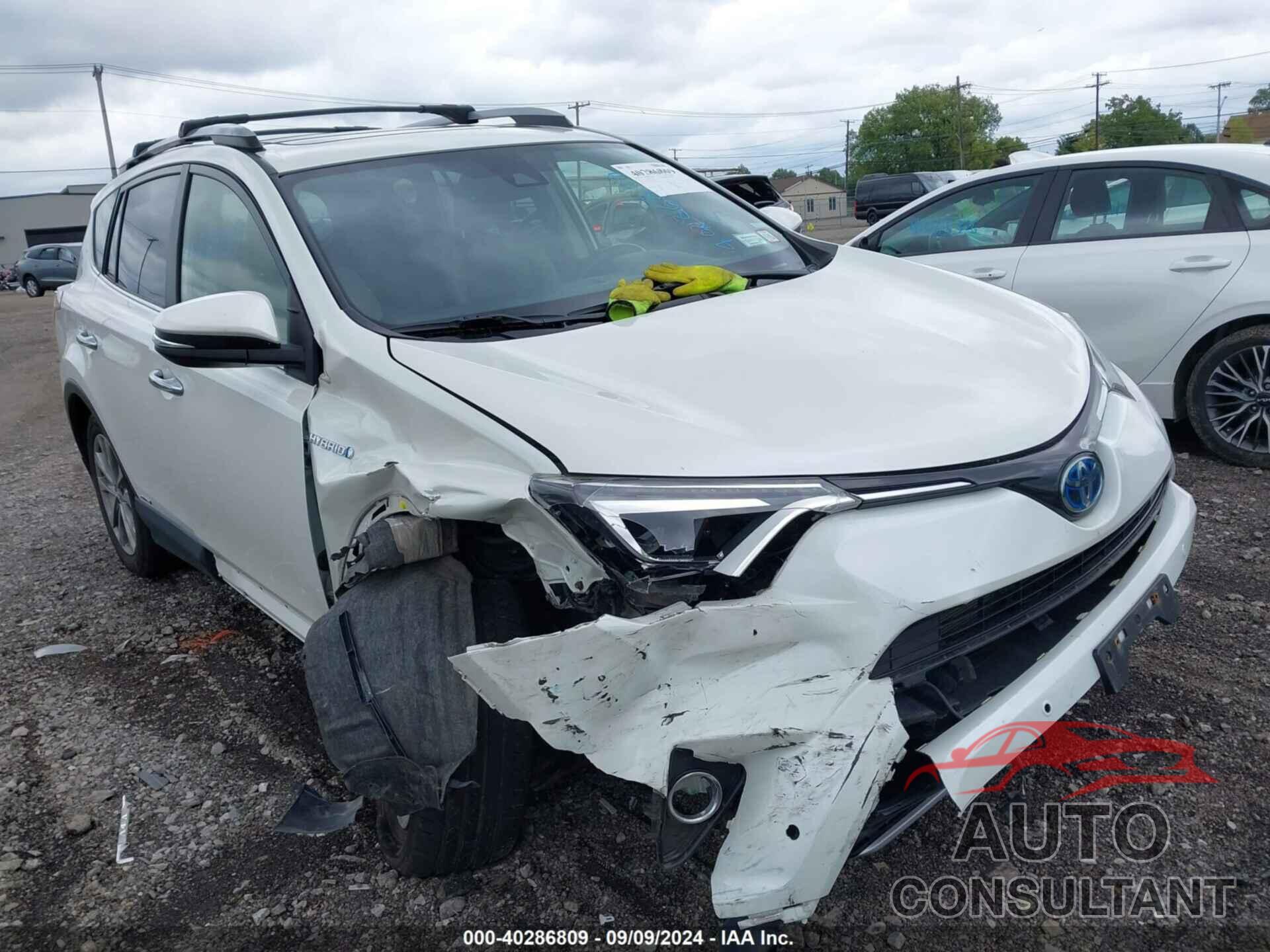 TOYOTA RAV4 HYBRID 2018 - JTMDJREV9JD244506