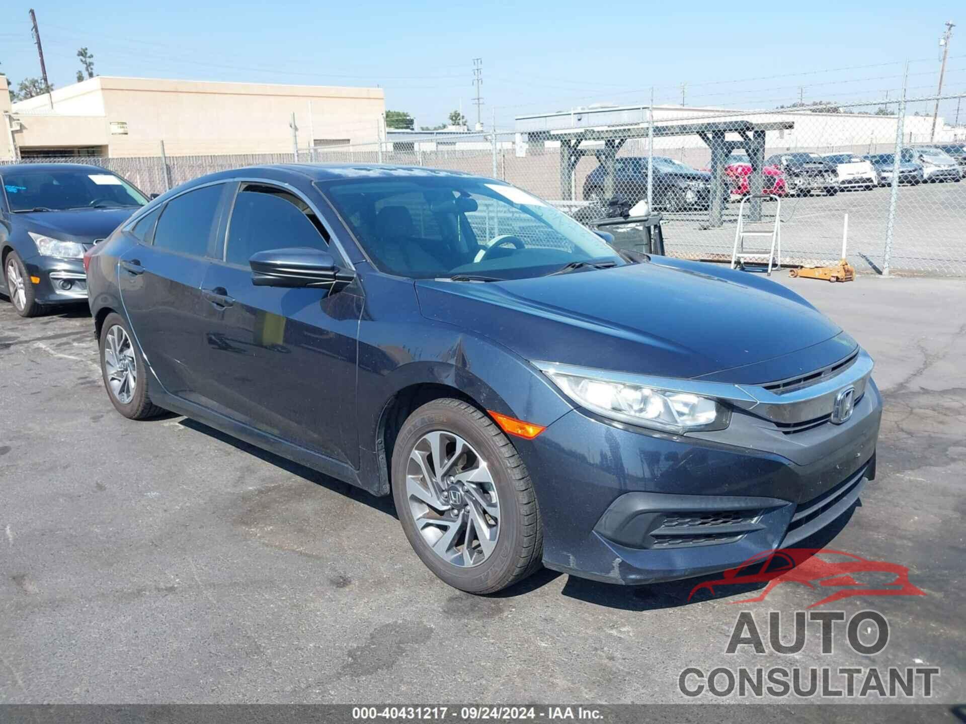 HONDA CIVIC 2018 - 2HGFC2F71JH531143