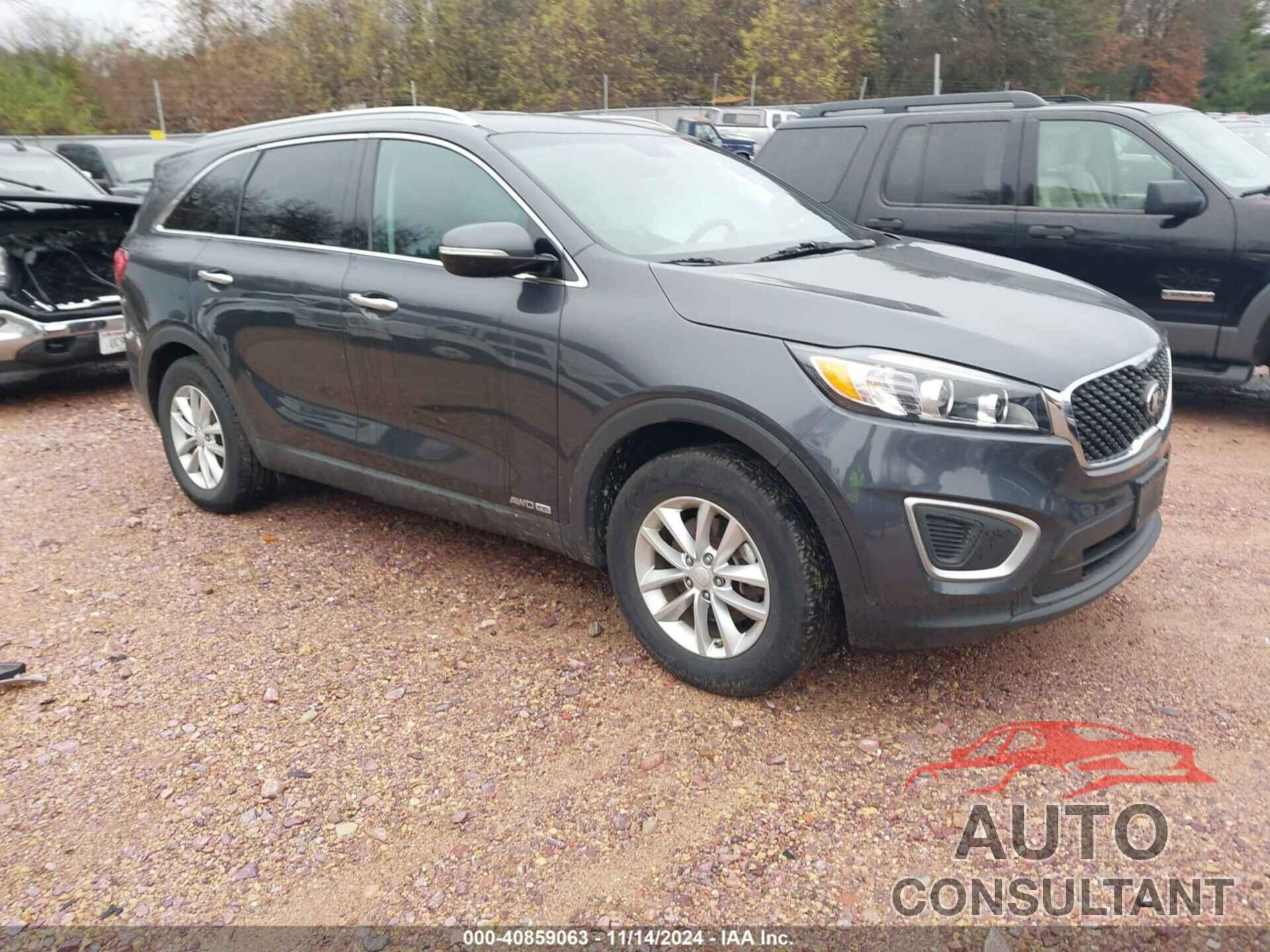 KIA SORENTO 2017 - 5XYPGDA52HG240121