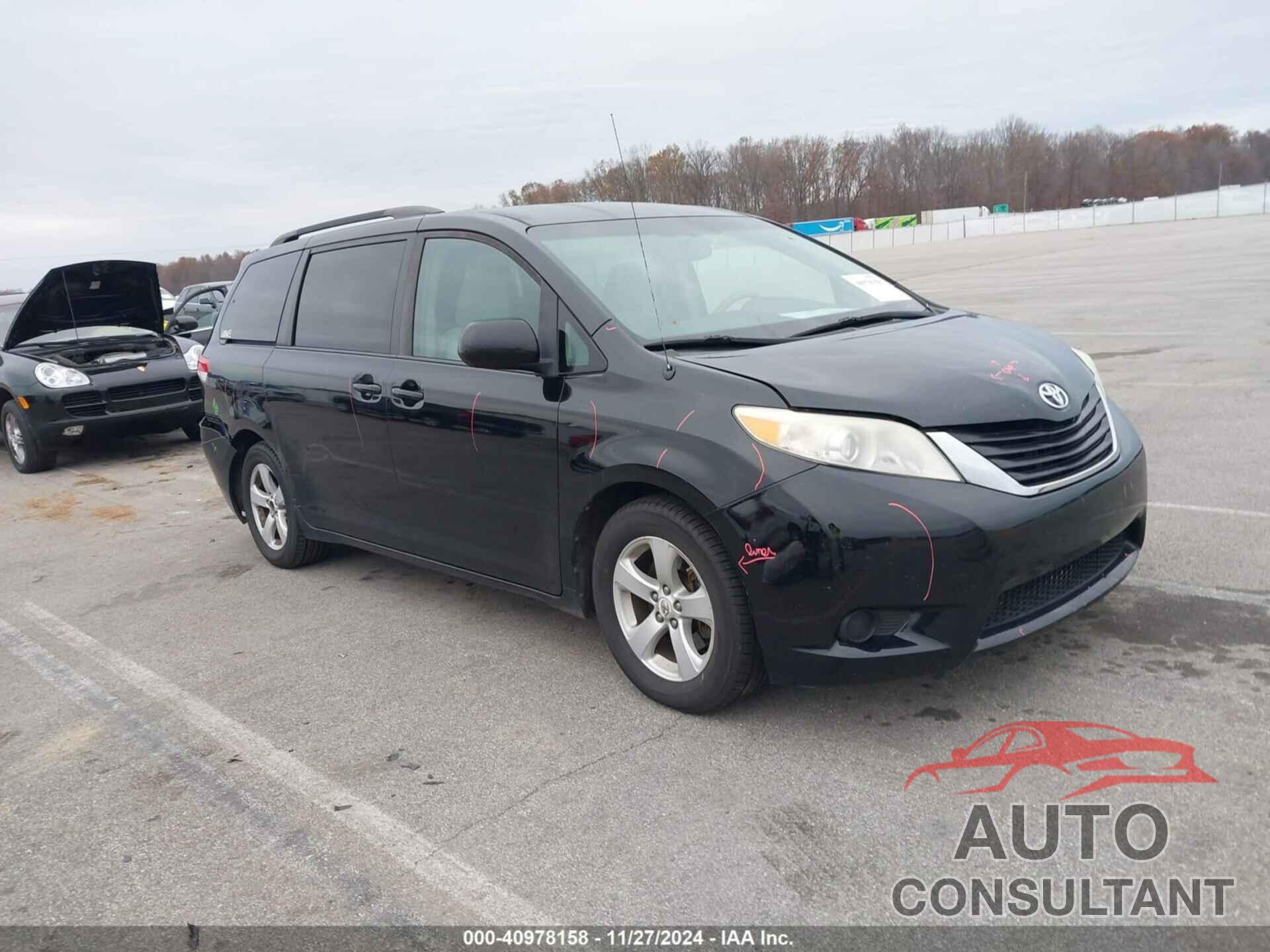 TOYOTA SIENNA 2011 - 5TDKK3DC9BS065731