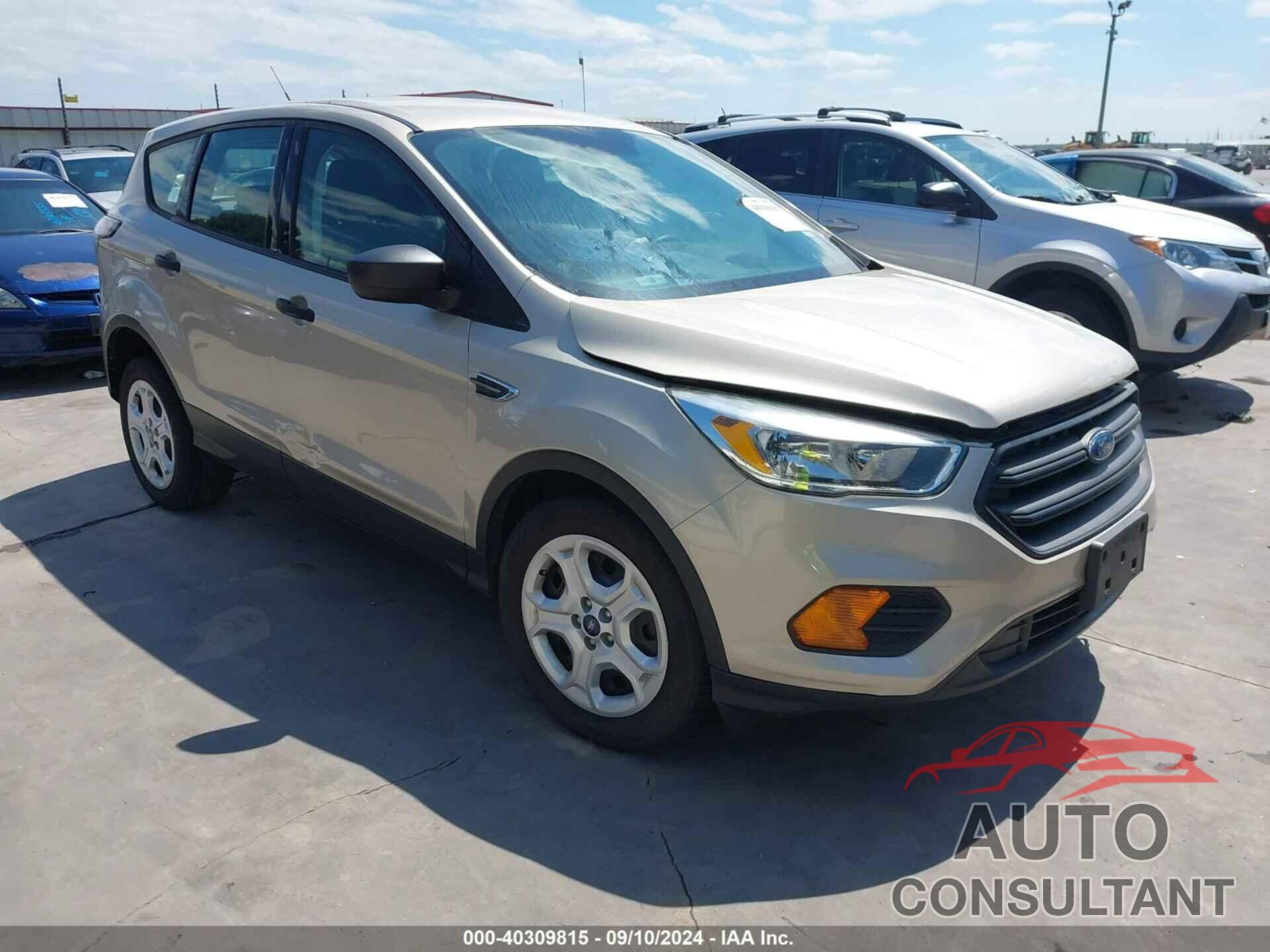 FORD ESCAPE 2017 - 1FMCU0F71HUB60295