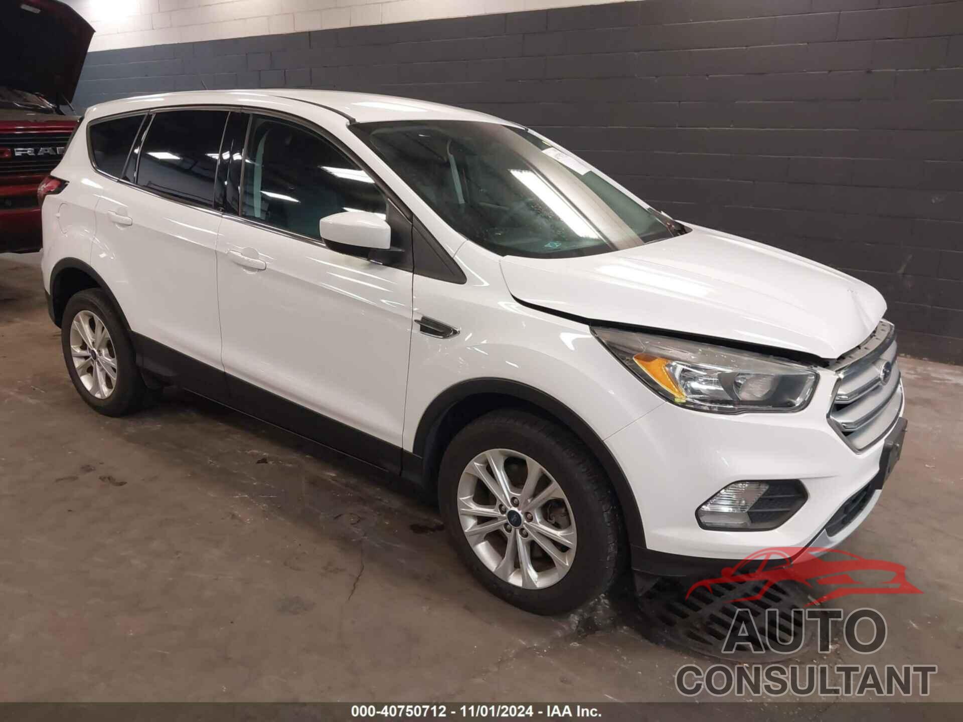 FORD ESCAPE 2017 - 1FMCU9GD8HUD30211