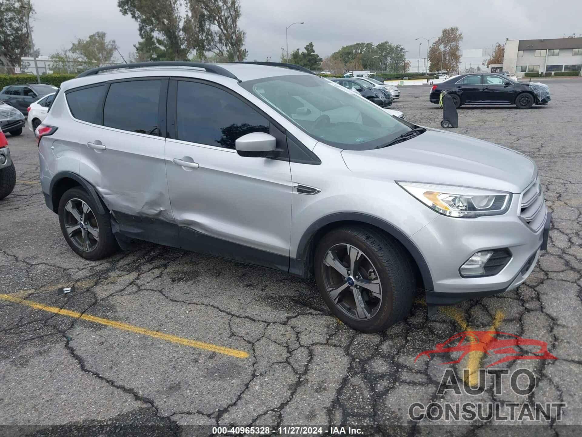 FORD ESCAPE 2018 - 1FMCU0HD4JUD05399