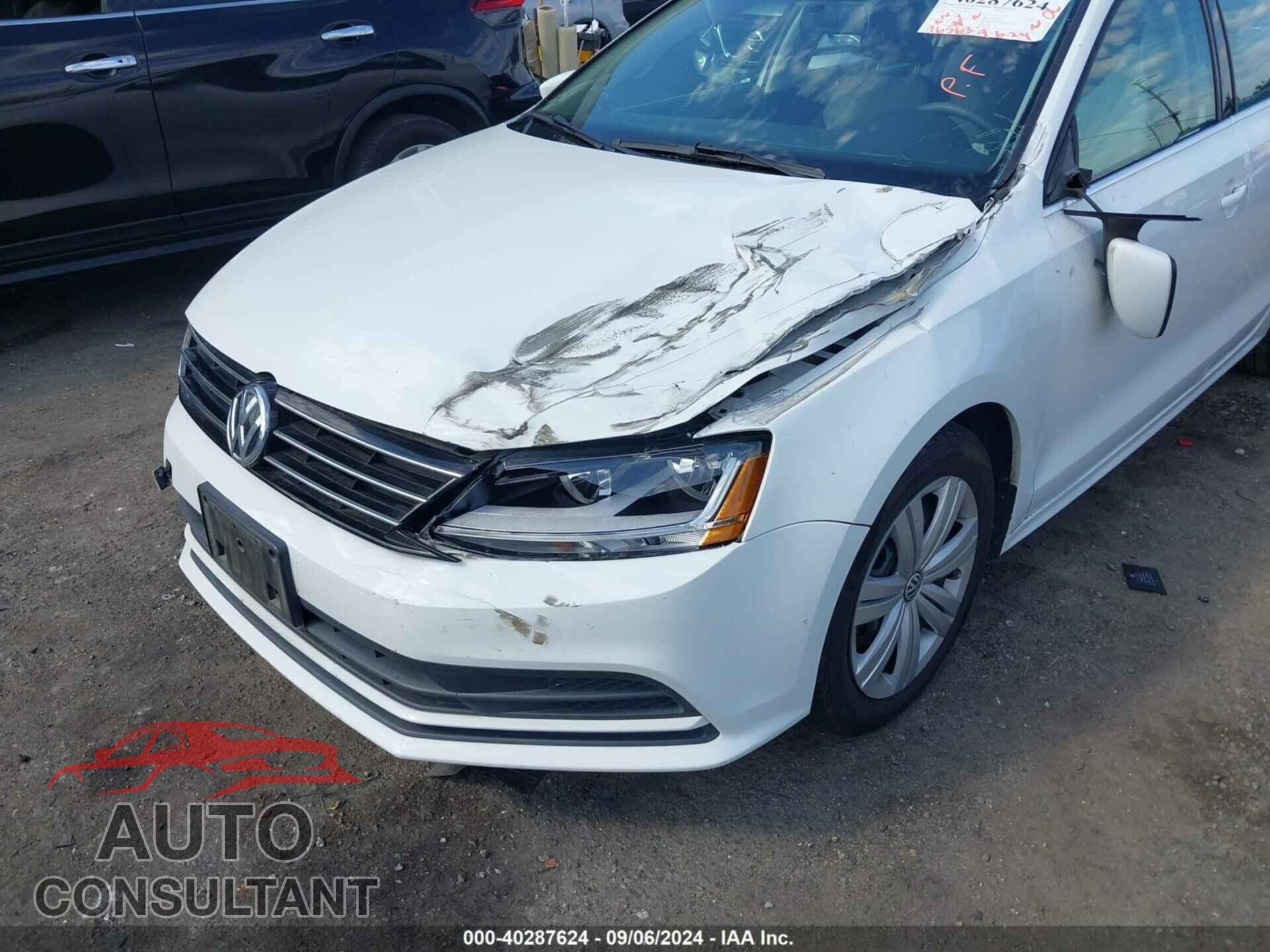 VOLKSWAGEN JETTA 2017 - 3VW2B7AJ7HM296191