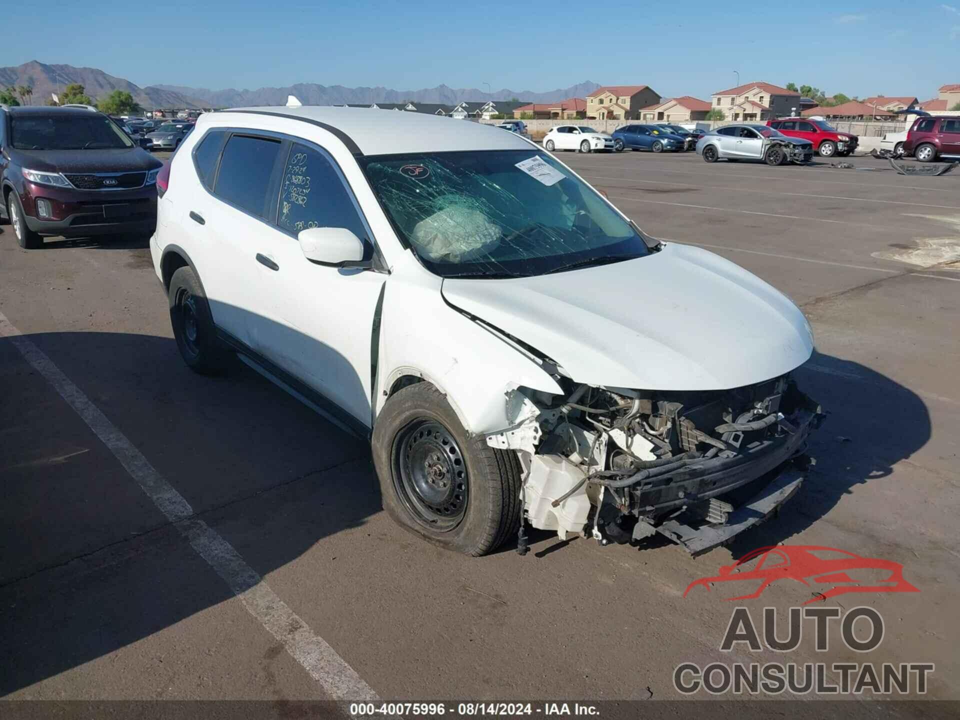 NISSAN ROGUE 2017 - KNMAT2MT4HP582862