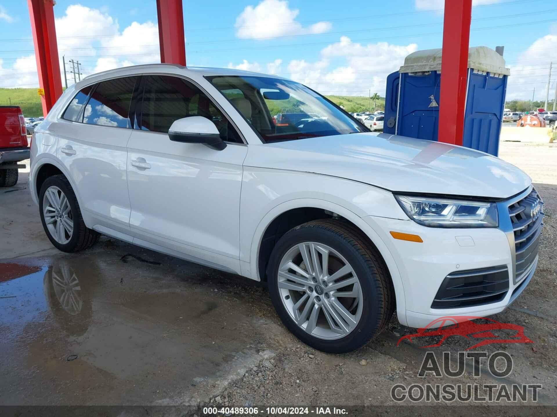 AUDI Q5 2018 - WA1BNAFY7J2007654