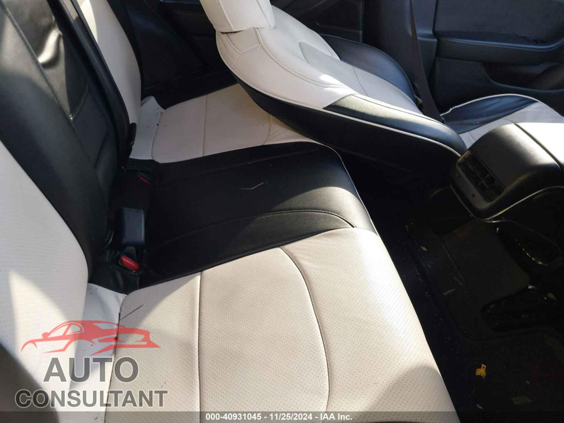 TESLA MODEL 3 2019 - 5YJ3E1EA9KF305748