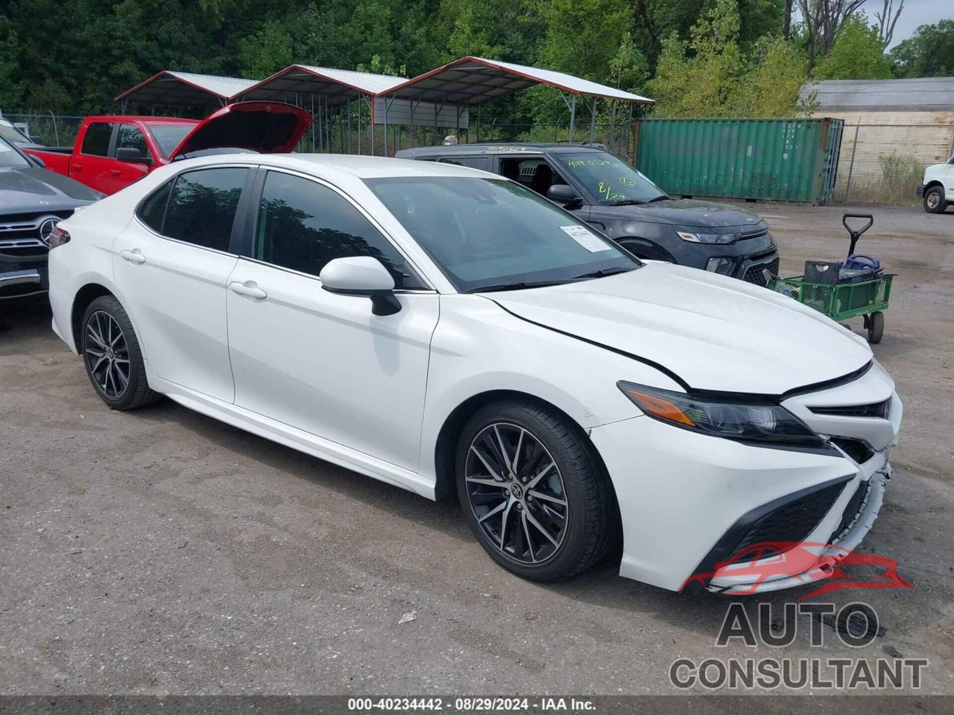 TOYOTA CAMRY 2021 - 4T1G11AK8MU597894