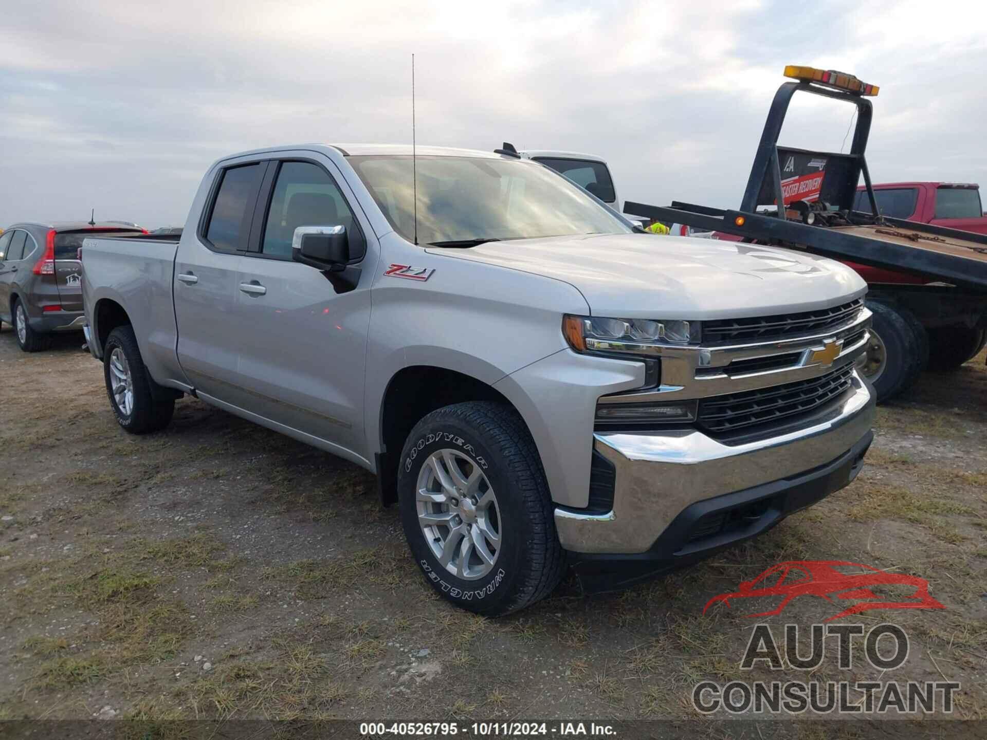 CHEVROLET SILVERADO 1500 2021 - 1GCRYDED6MZ237368