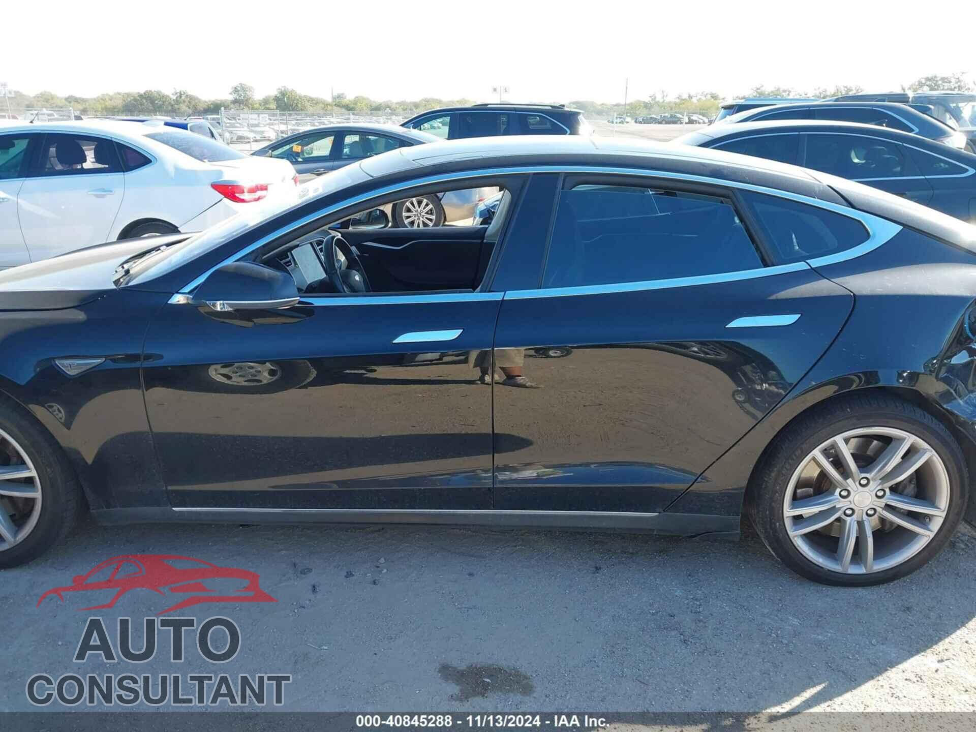 TESLA MODEL S 2014 - 5YJSA1H19EFP42284