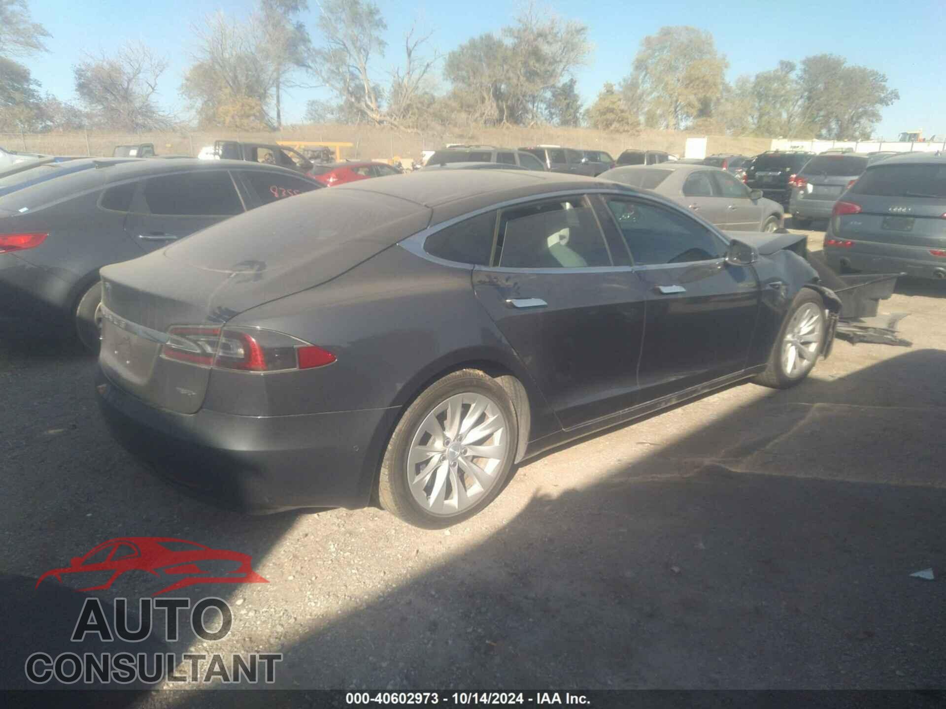 TESLA MODEL S 2017 - 5YJSA1E21HF204986