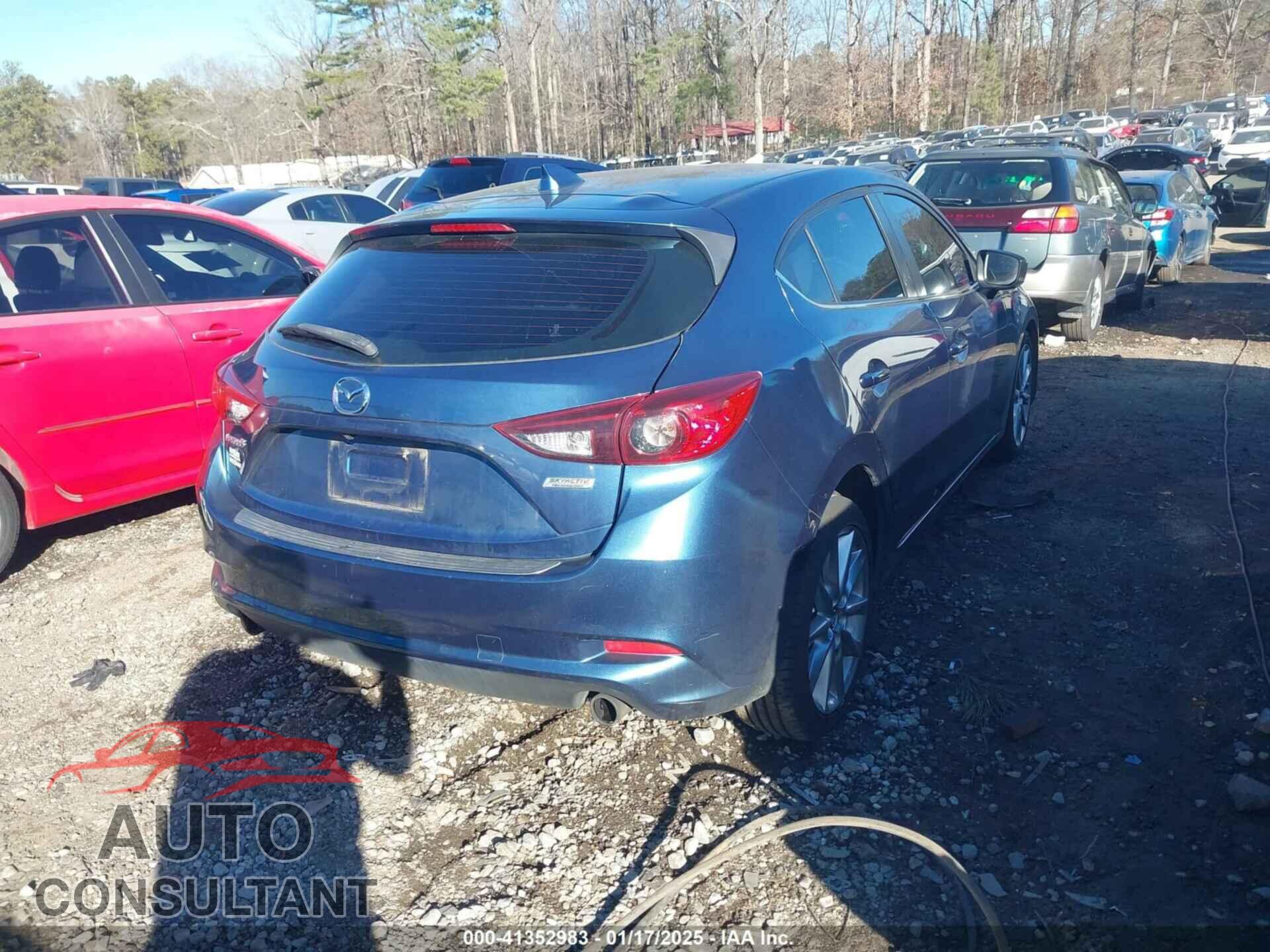 MAZDA MAZDA3 2017 - JM1BN1M3XH1109334