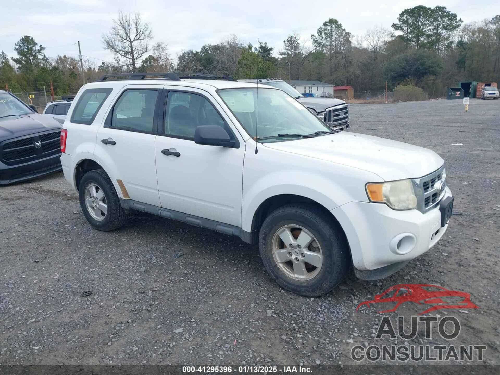 FORD ESCAPE 2010 - 1FMCU0C70AKB03284