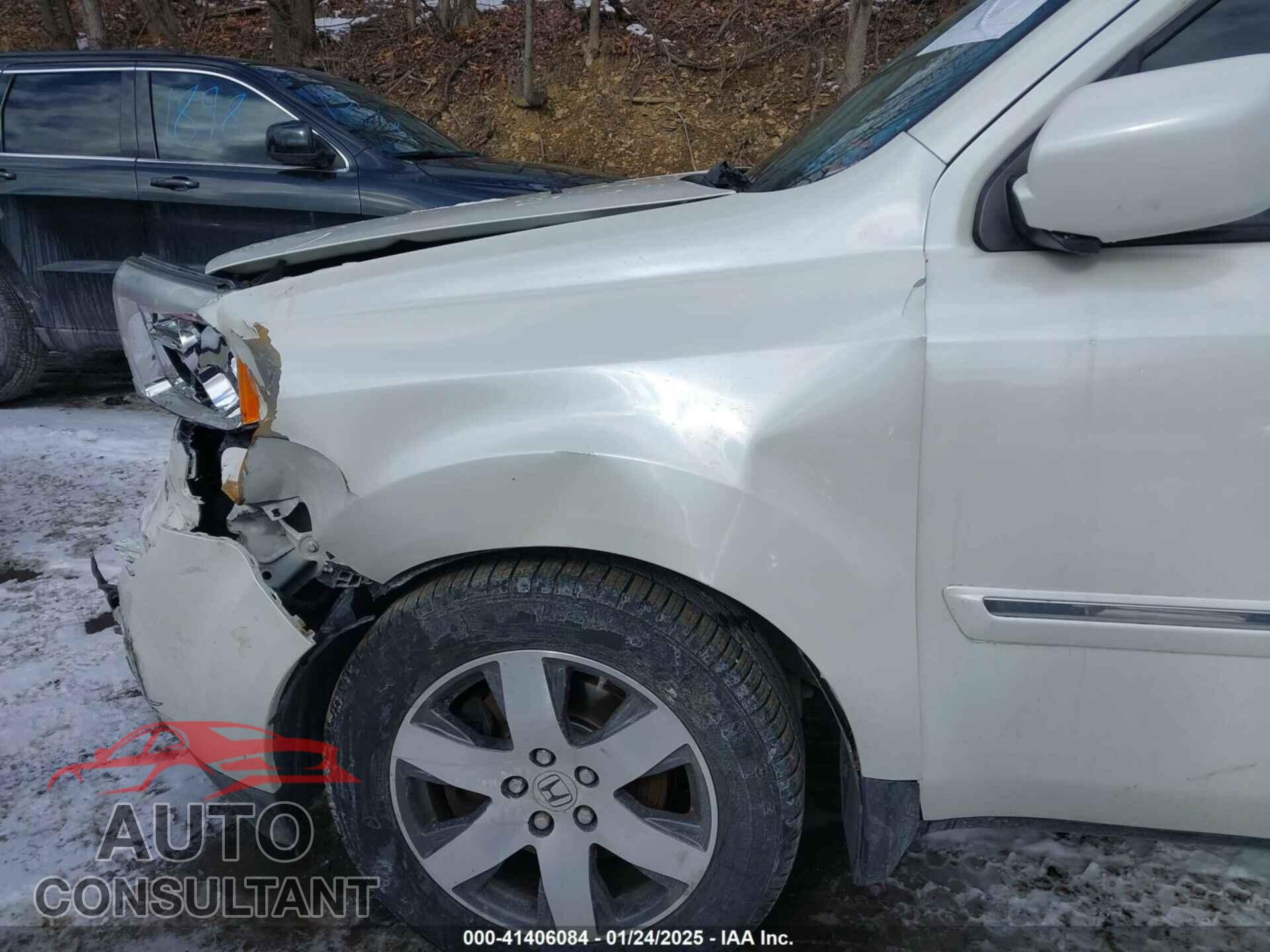 HONDA PILOT 2015 - 5FNYF4H92FB012575