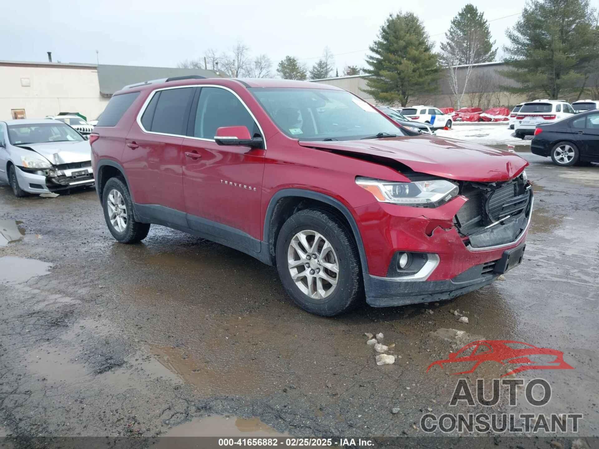 CHEVROLET TRAVERSE 2018 - 1GNEVGKW3JJ268688