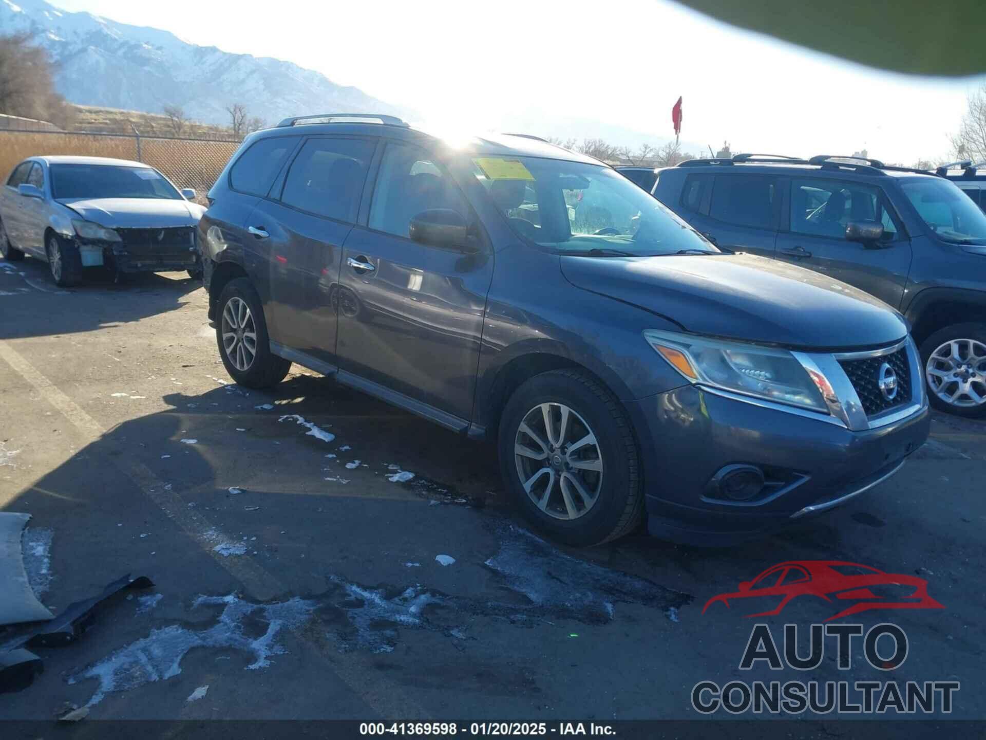 NISSAN PATHFINDER 2013 - 5N1AR2MM4DC672307