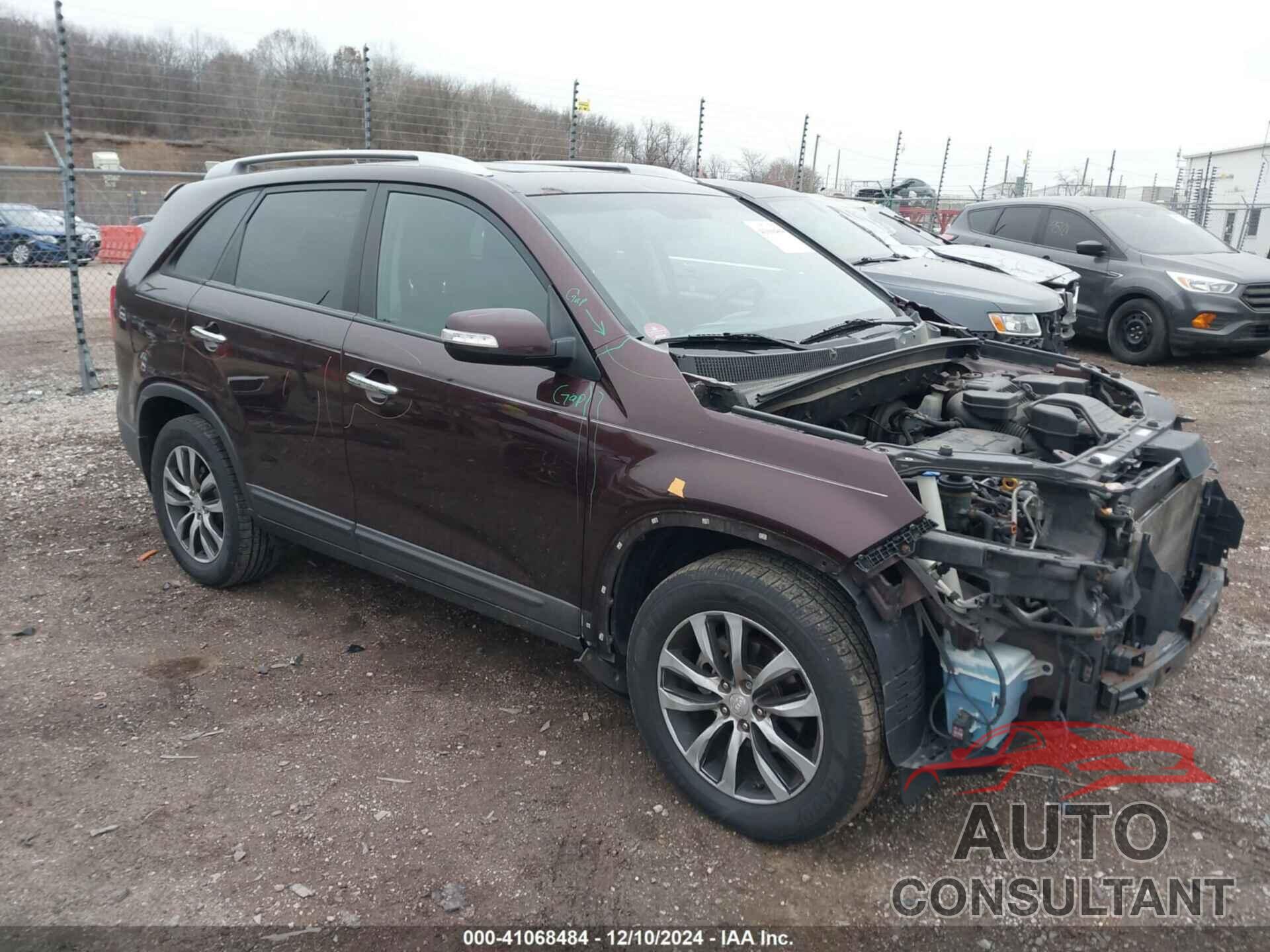 KIA SORENTO 2011 - 5XYKU4A16BG001615