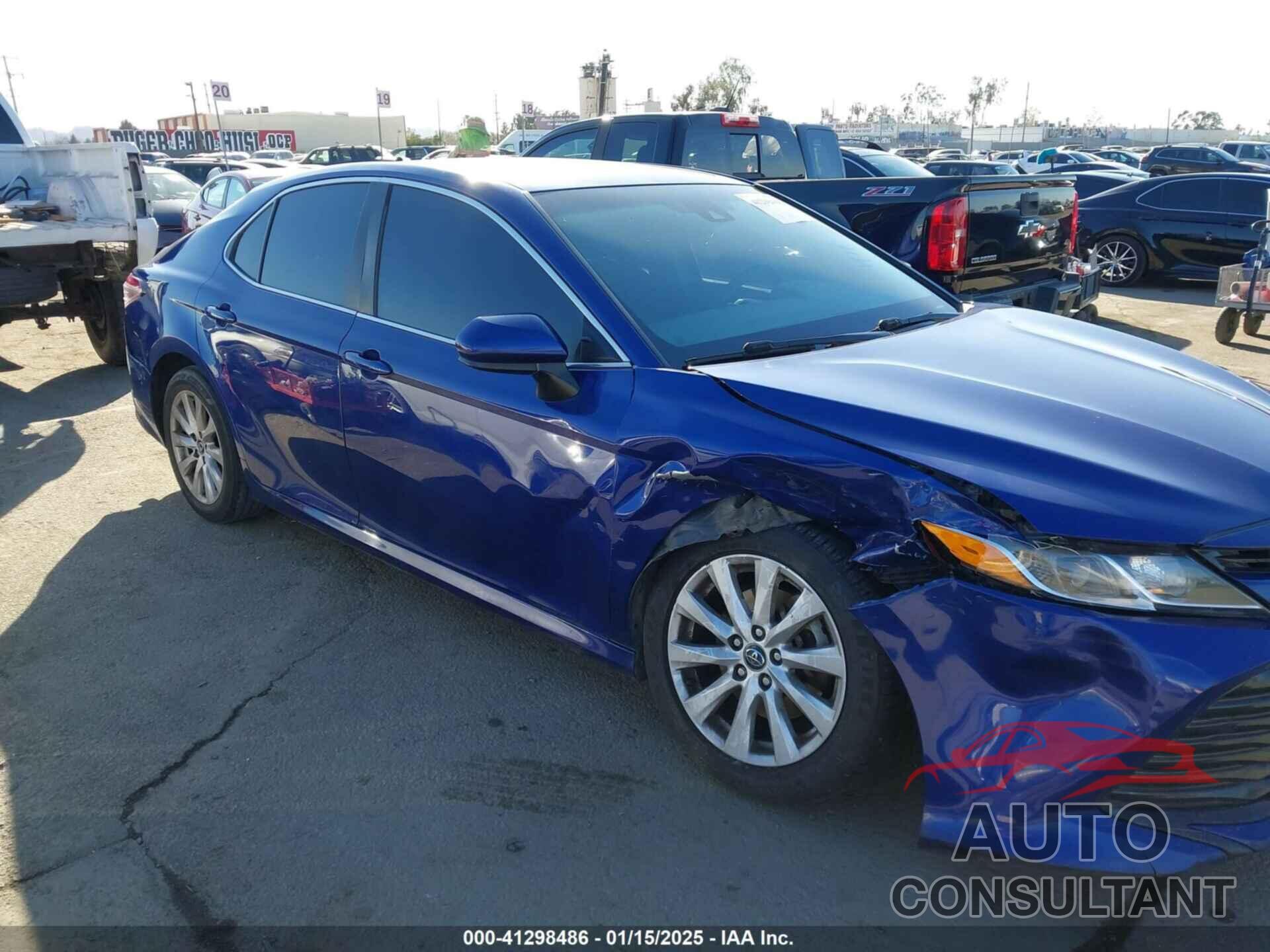 TOYOTA CAMRY 2018 - 4T1B11HK3JU597796