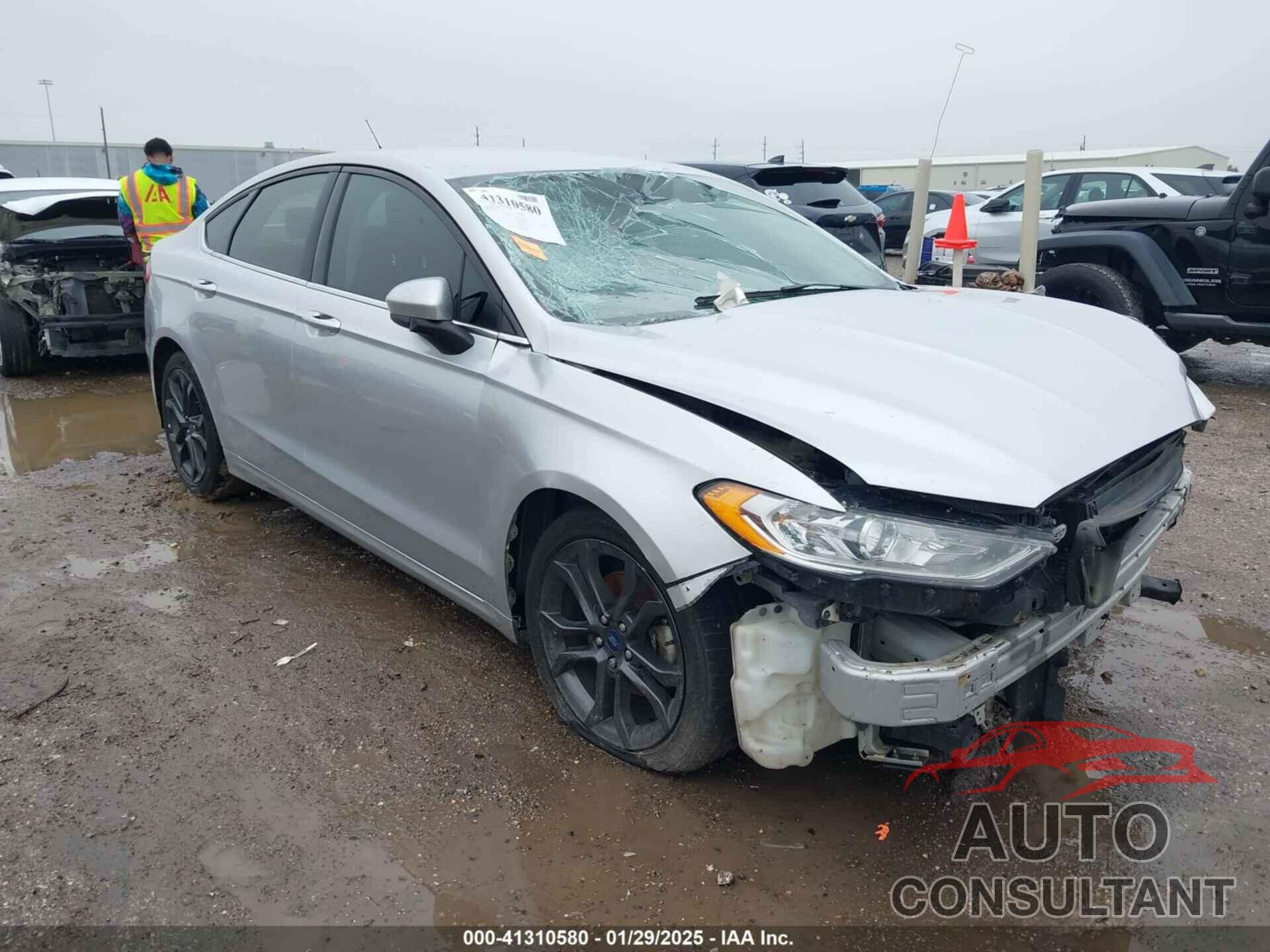 FORD FUSION 2018 - 3FA6P0G70JR240018