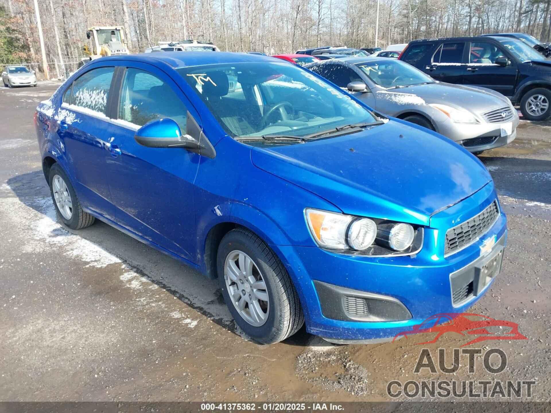 CHEVROLET SONIC 2016 - 1G1JC5SB1G4123440