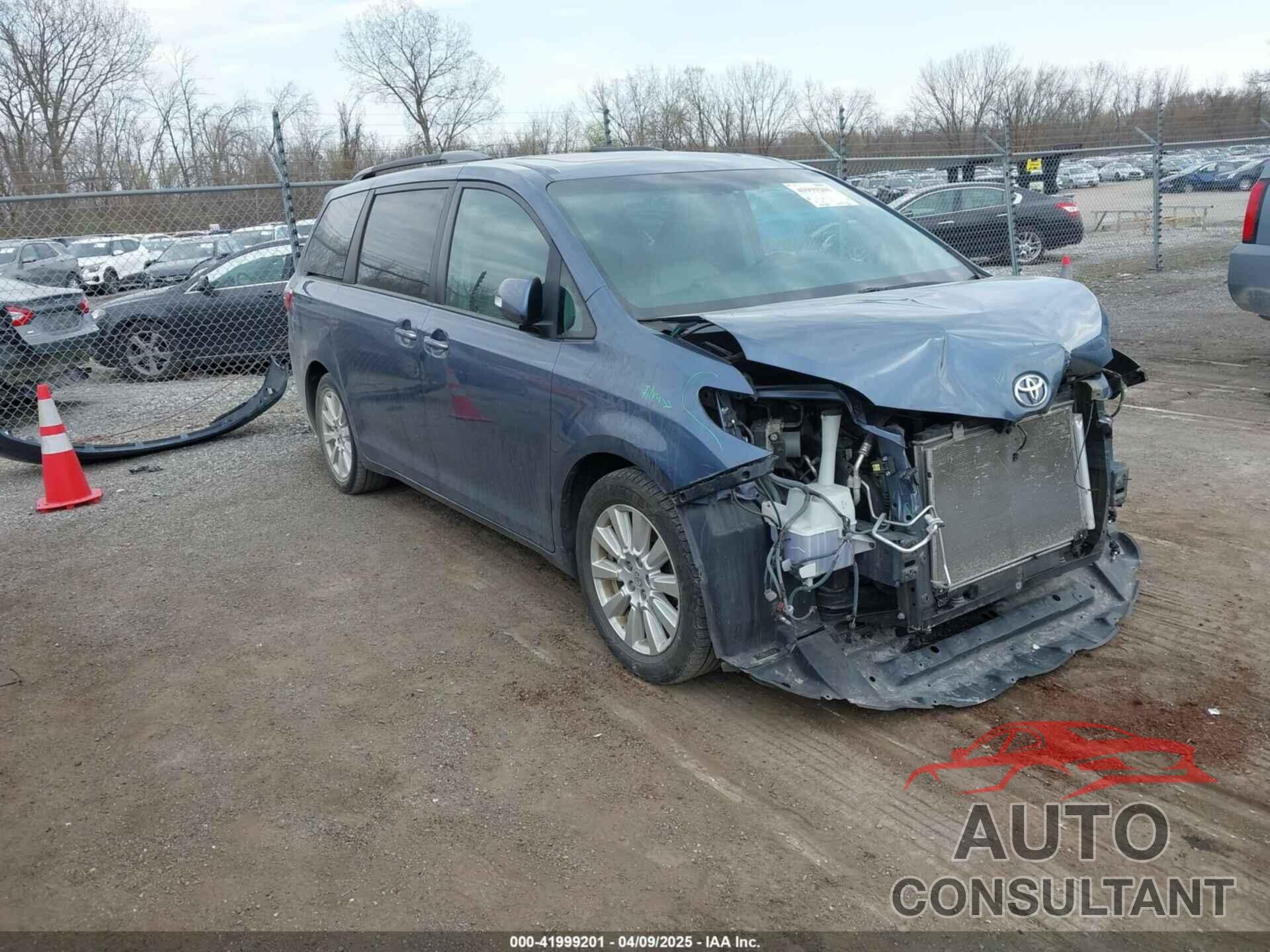 TOYOTA SIENNA 2017 - 5TDYZ3DC8HS802819