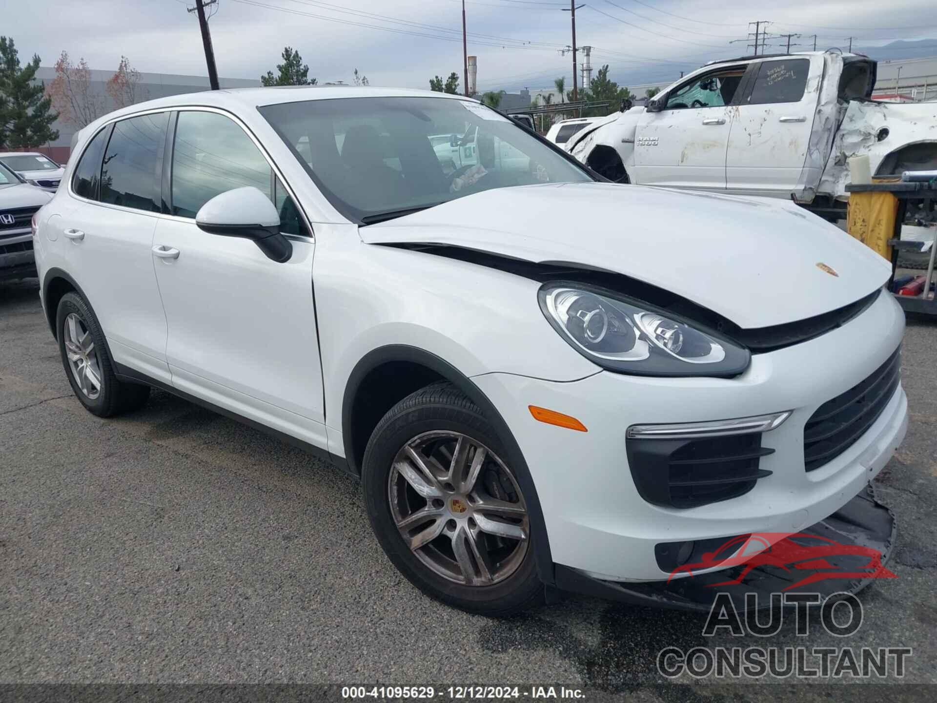 PORSCHE CAYENNE 2016 - WP1AA2A2XGKA12229