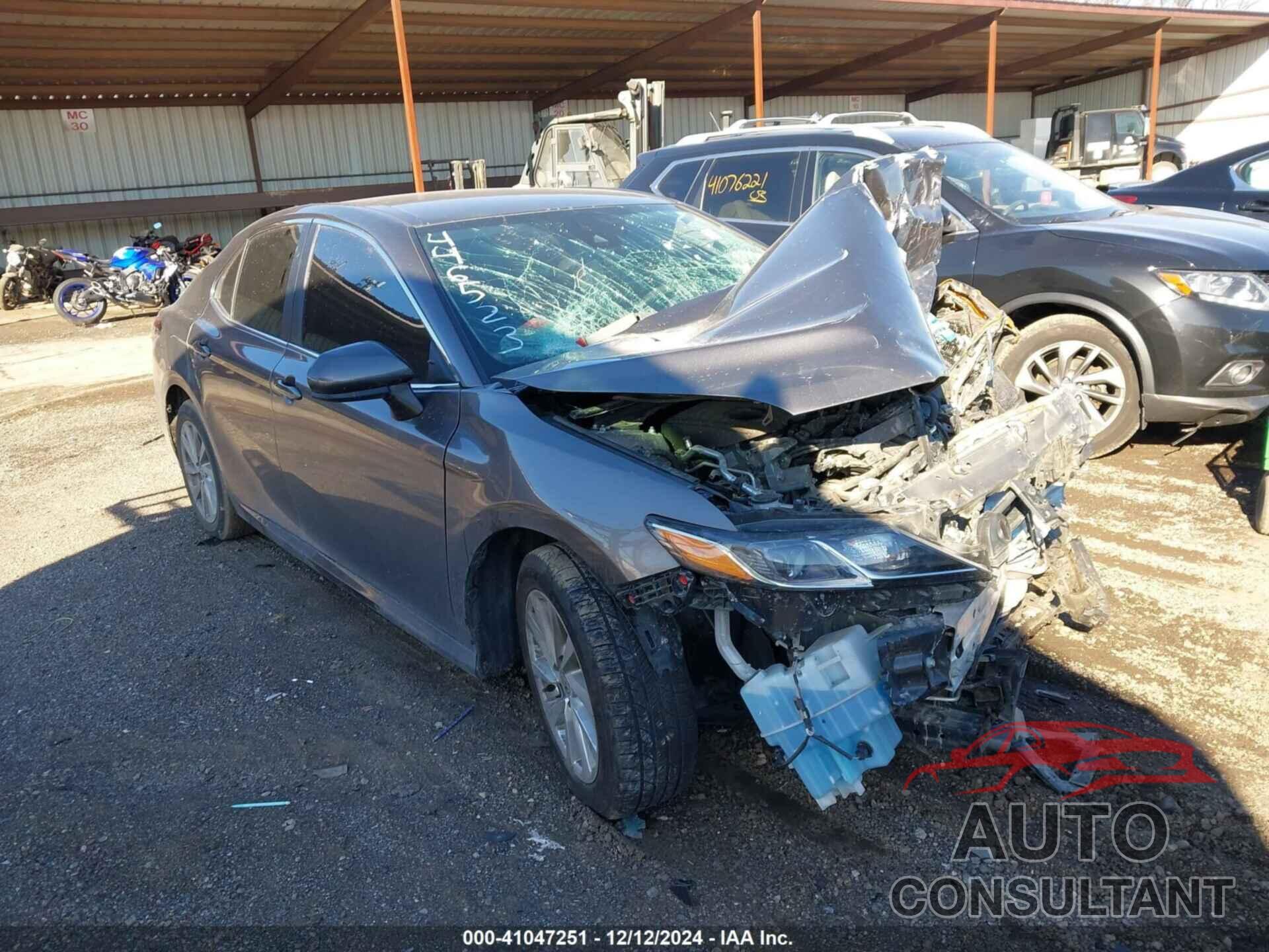 TOYOTA CAMRY 2021 - 4T1C11AKXMU446523